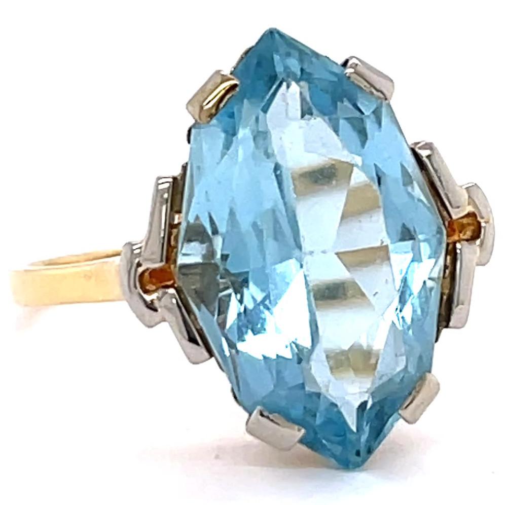 Marquise Cut Vintage Aquamarine 18K Gold Solitaire Cocktail Ring