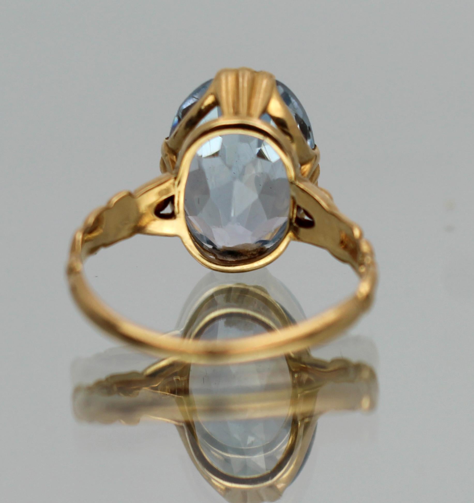 Or Bague vintage en aigue-marine et or 18 carats, Londres, 1988 en vente