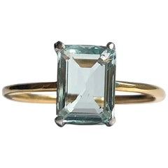 Vintage Aquamarine and 18 Carat Gold Solitaire