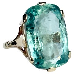 Bague cocktail vintage en aigue-marine et or 9 carats