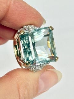 18 Karat Gold Solitär-Ring mit Aquamarin und Diamant