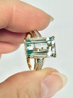 18 Karat Gold Solitär-Ring mit Aquamarin und Diamant