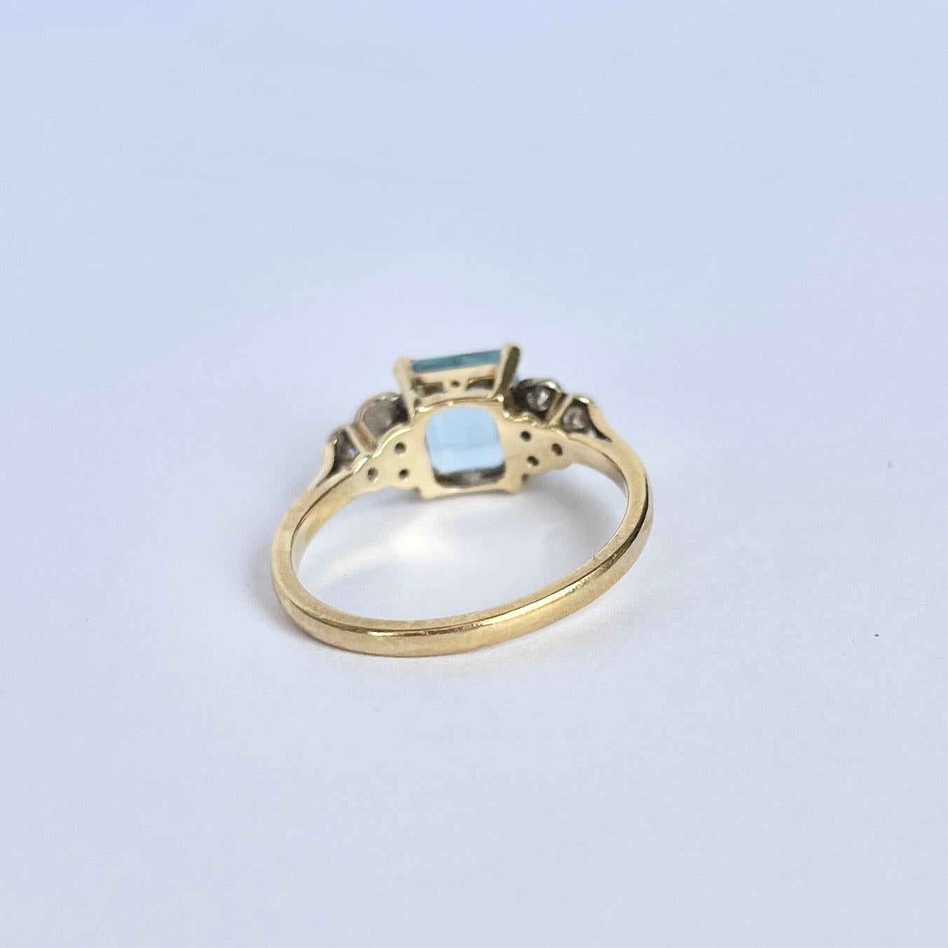 Emerald Cut Vintage Aquamarine and Diamond 18 Carat Gold Solitaire Ring For Sale