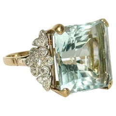 18 Karat Gold Solitär-Ring mit Aquamarin und Diamant