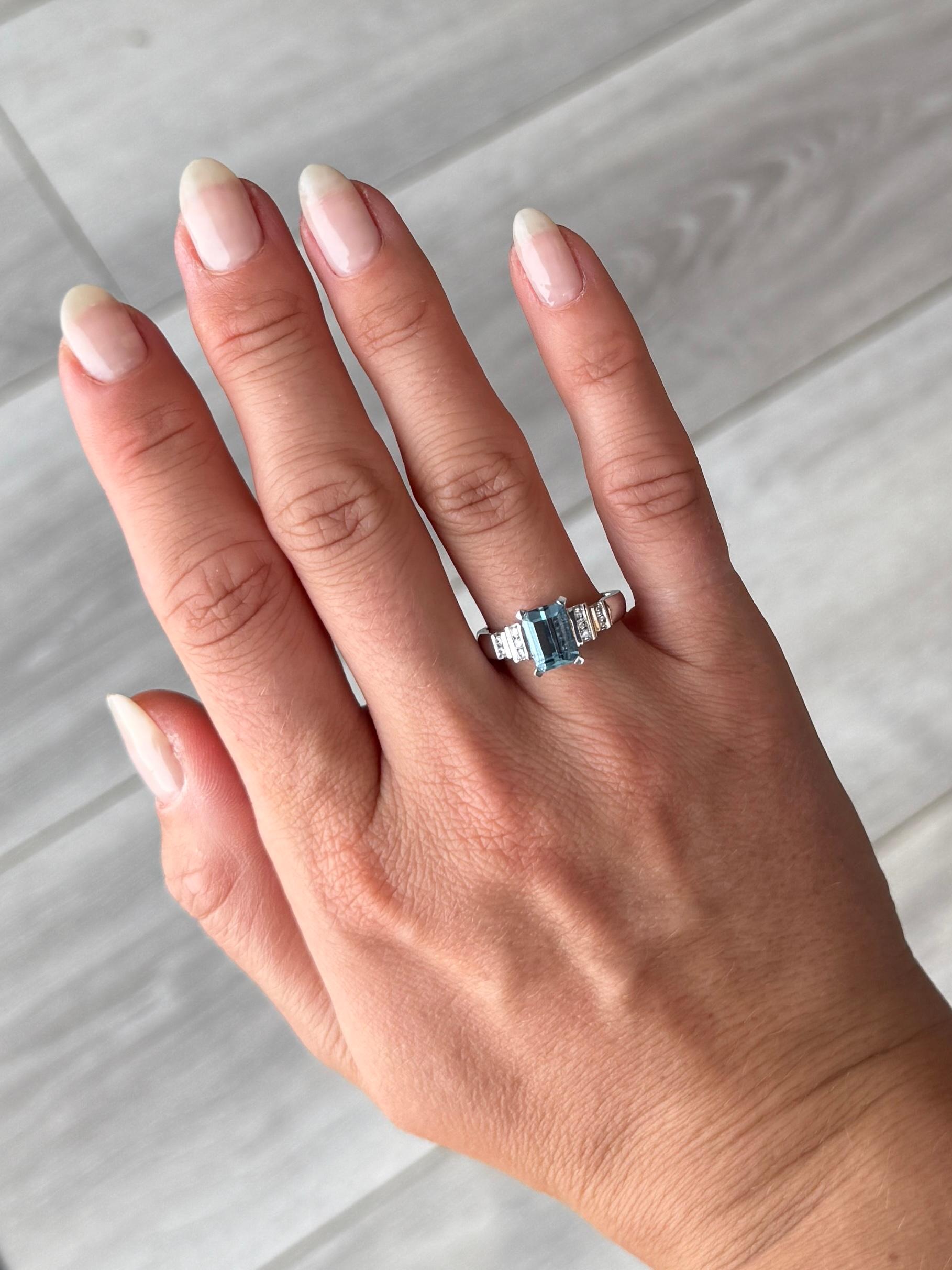 Emerald Cut Vintage Aquamarine and Diamond 18 Carat White Gold Solitaire Ring For Sale
