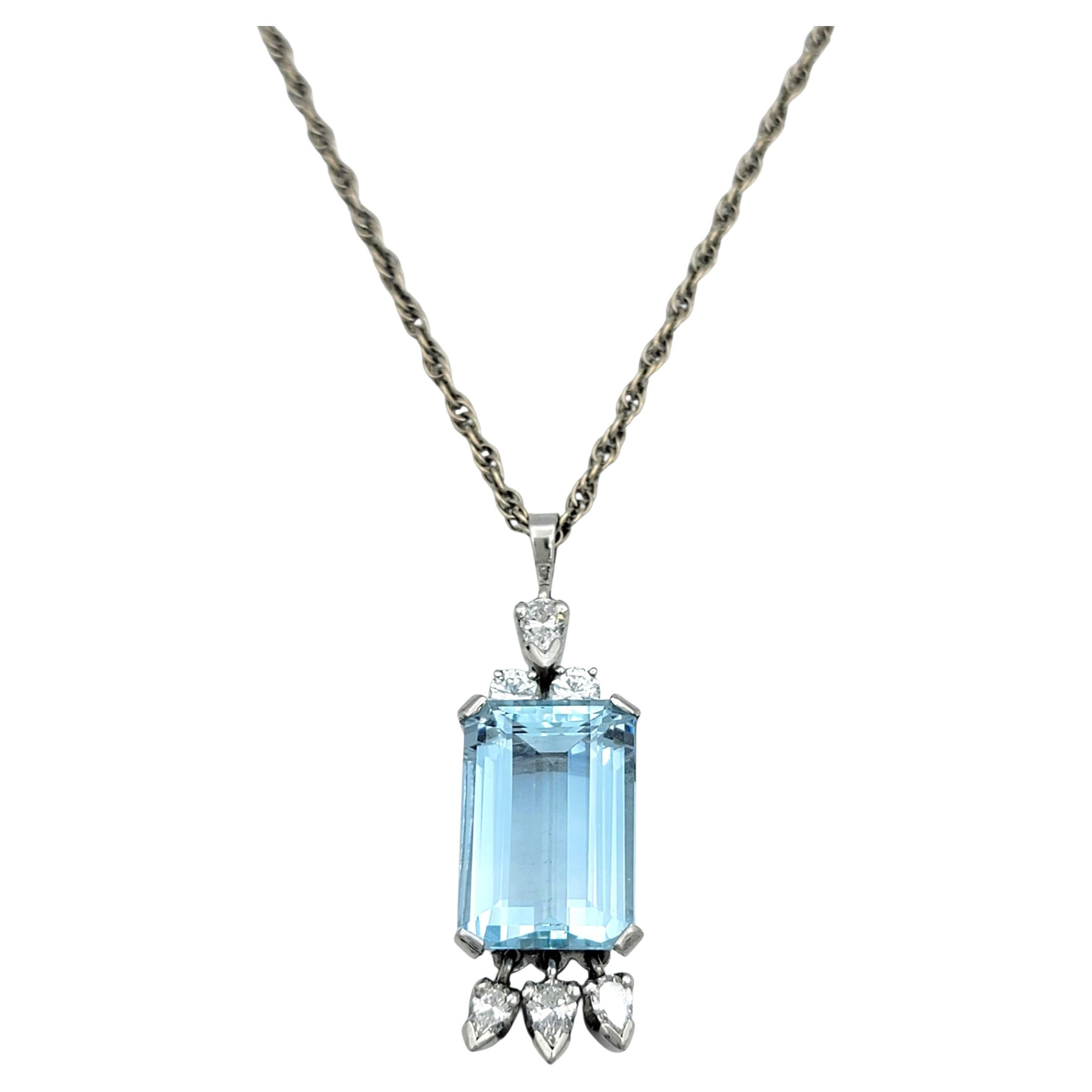 Collar Colgante Vintage Aguamarina y Diamantes Oro Blanco 14 Kilates y Platino en venta