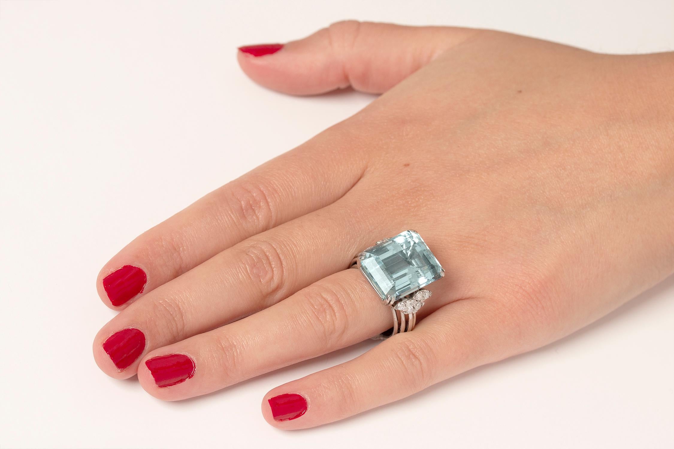 Emerald Cut Vintage Aquamarine and Diamond Ring, circa 1940s For Sale