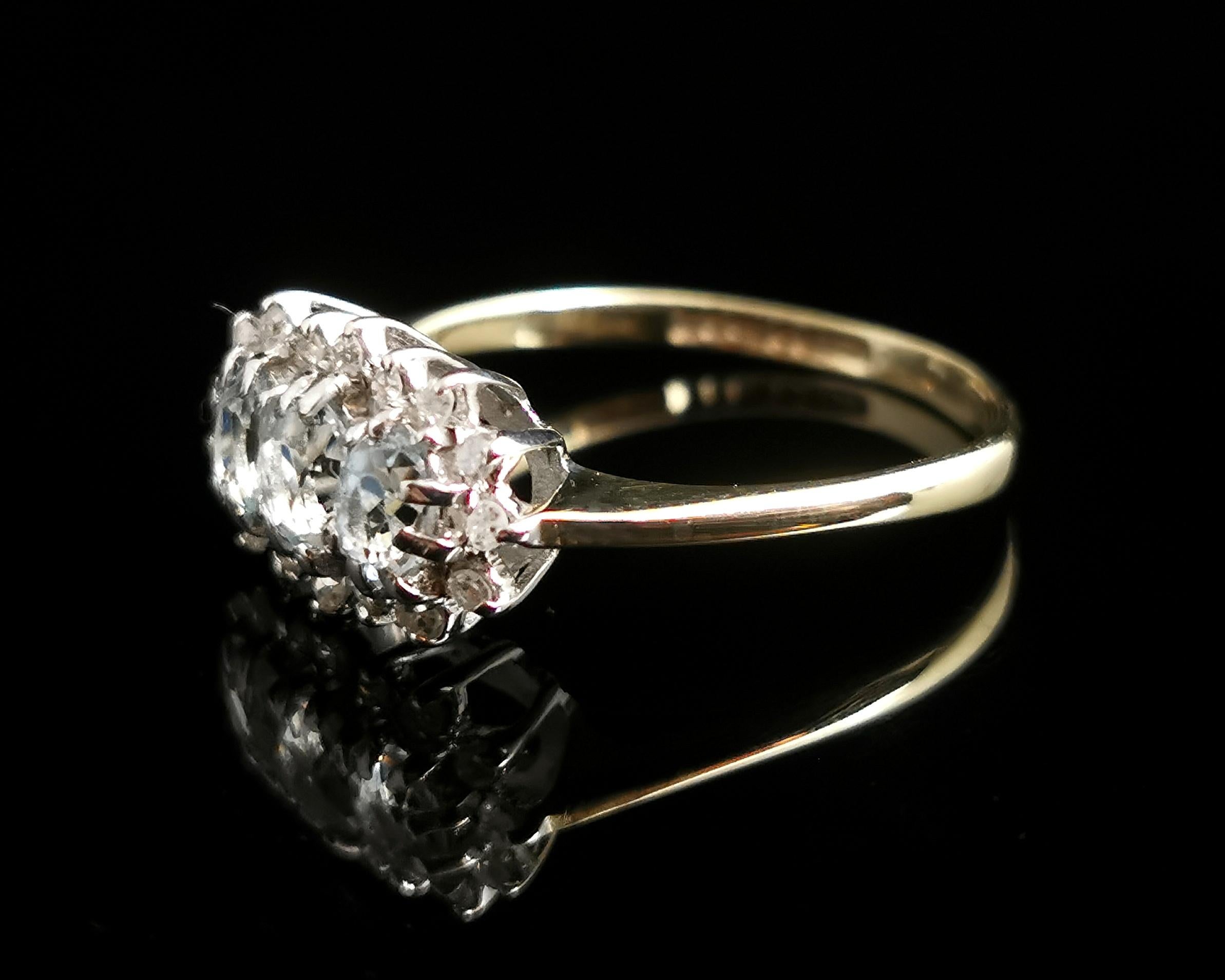 Dreistein-Cluster-Ring mit Aquamarin und Diamant, 9 Karat Gelbgold Damen