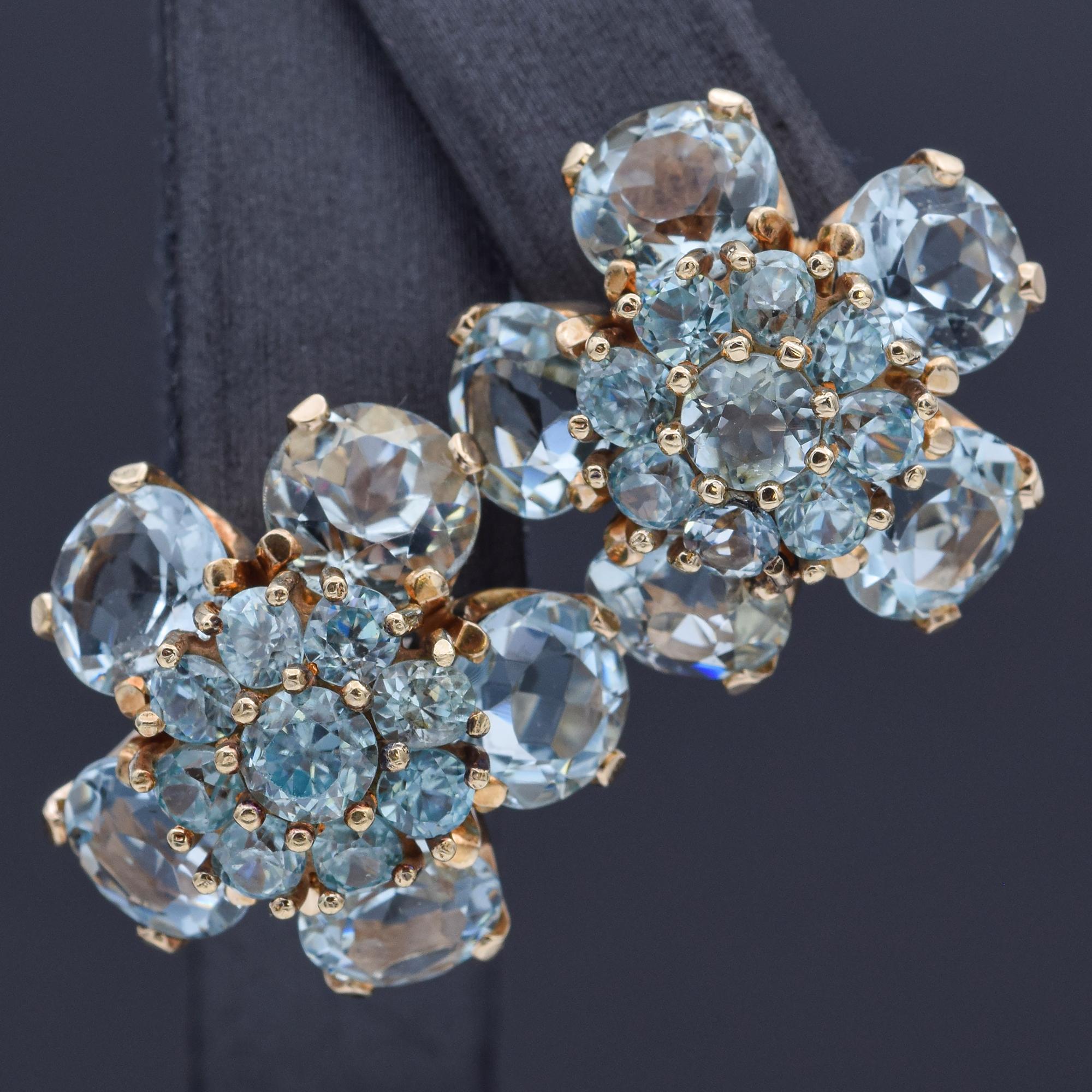 Vintage Aquamarine & Blue Topaz Yellow White Gold Floral Clip-On Earrings In Good Condition For Sale In New York, NY