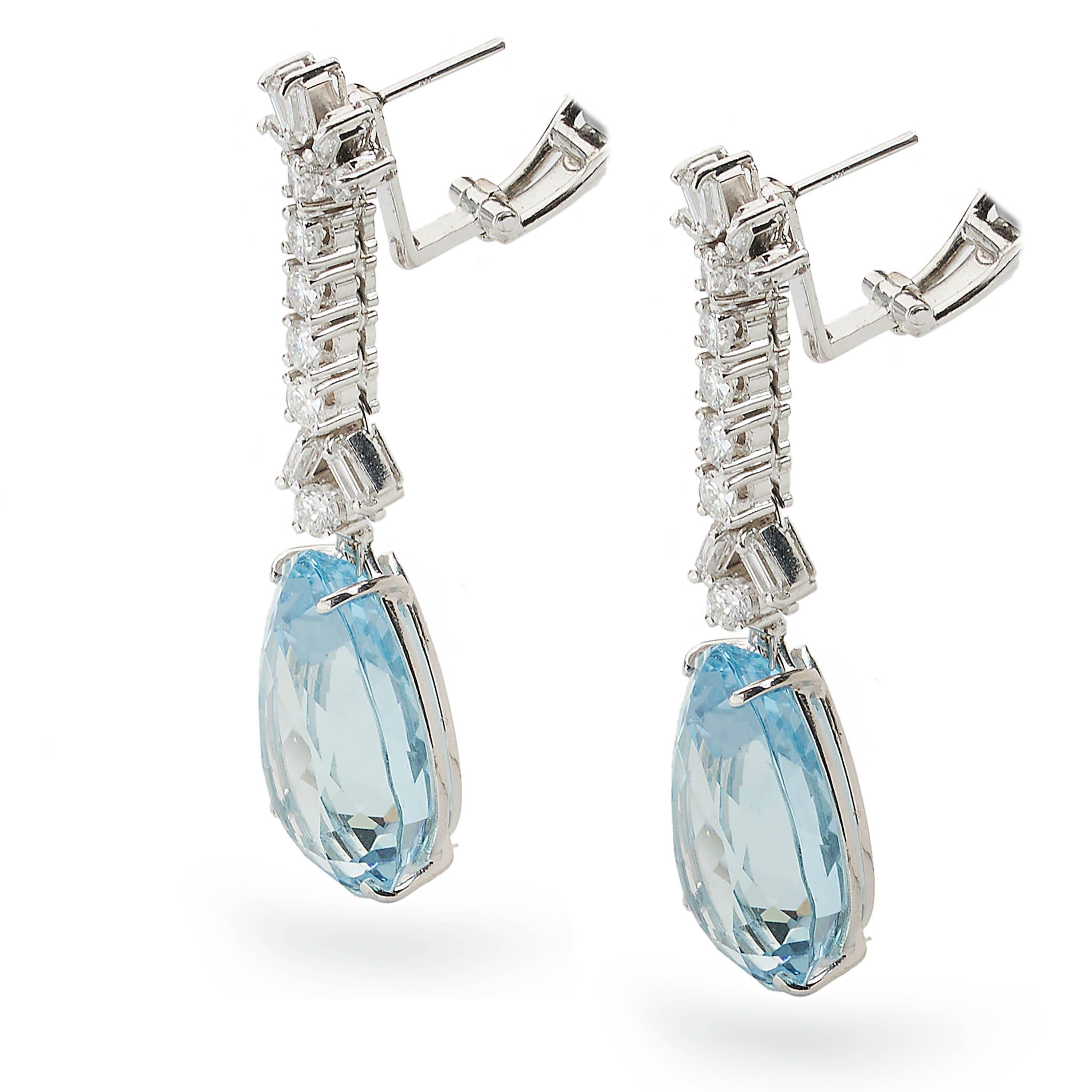 Tropfenohrringe aus Aquamarin, Diamant und Weißgold, um 1960 (Tropfenschliff) im Angebot