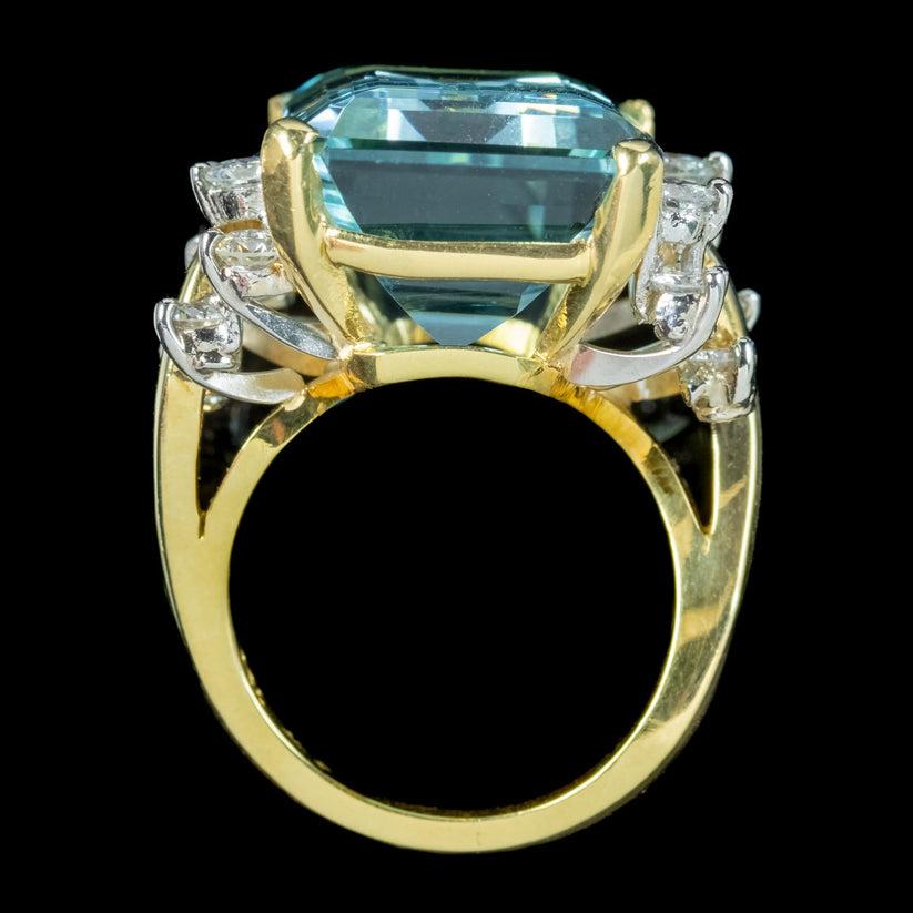 Vintage Aquamarine Diamond Cocktail Ring in 17 Carat Aqua In Good Condition In Kendal, GB