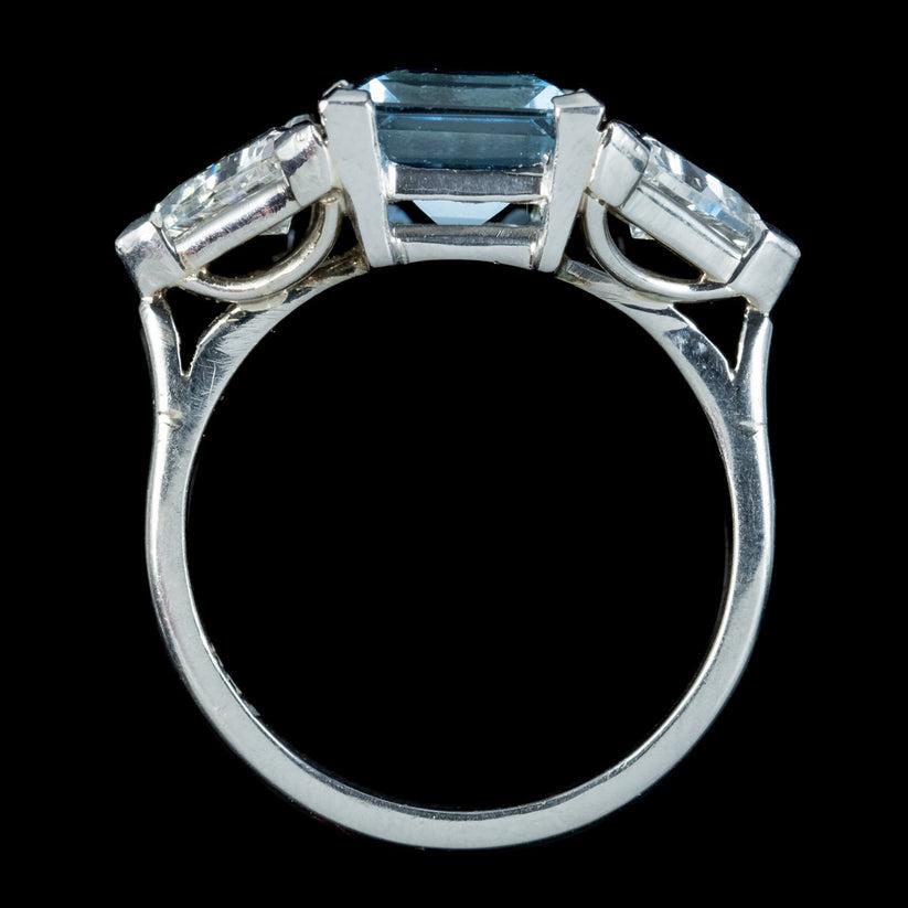 Vintage Aquamarine Diamond Trilogy Ring in 3 Carat Aqua In Good Condition For Sale In Kendal, GB