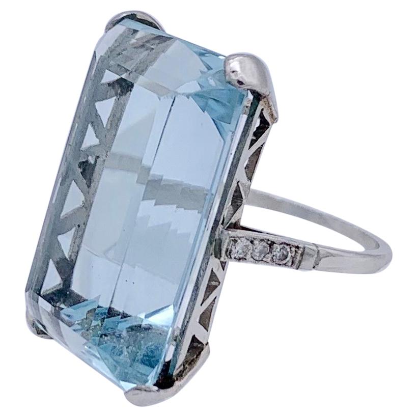 Vintage Aquamarine Diamond White Gold Cocktail Ring