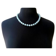 Vieux collier de perles d'aigue-marine