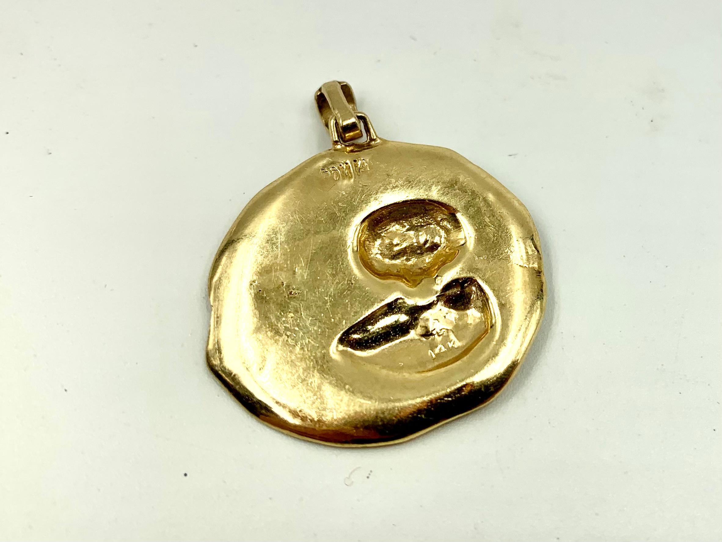 Modern Vintage Aquarius Zodiac 14k Gold Pendant Medallion, Ford Estate