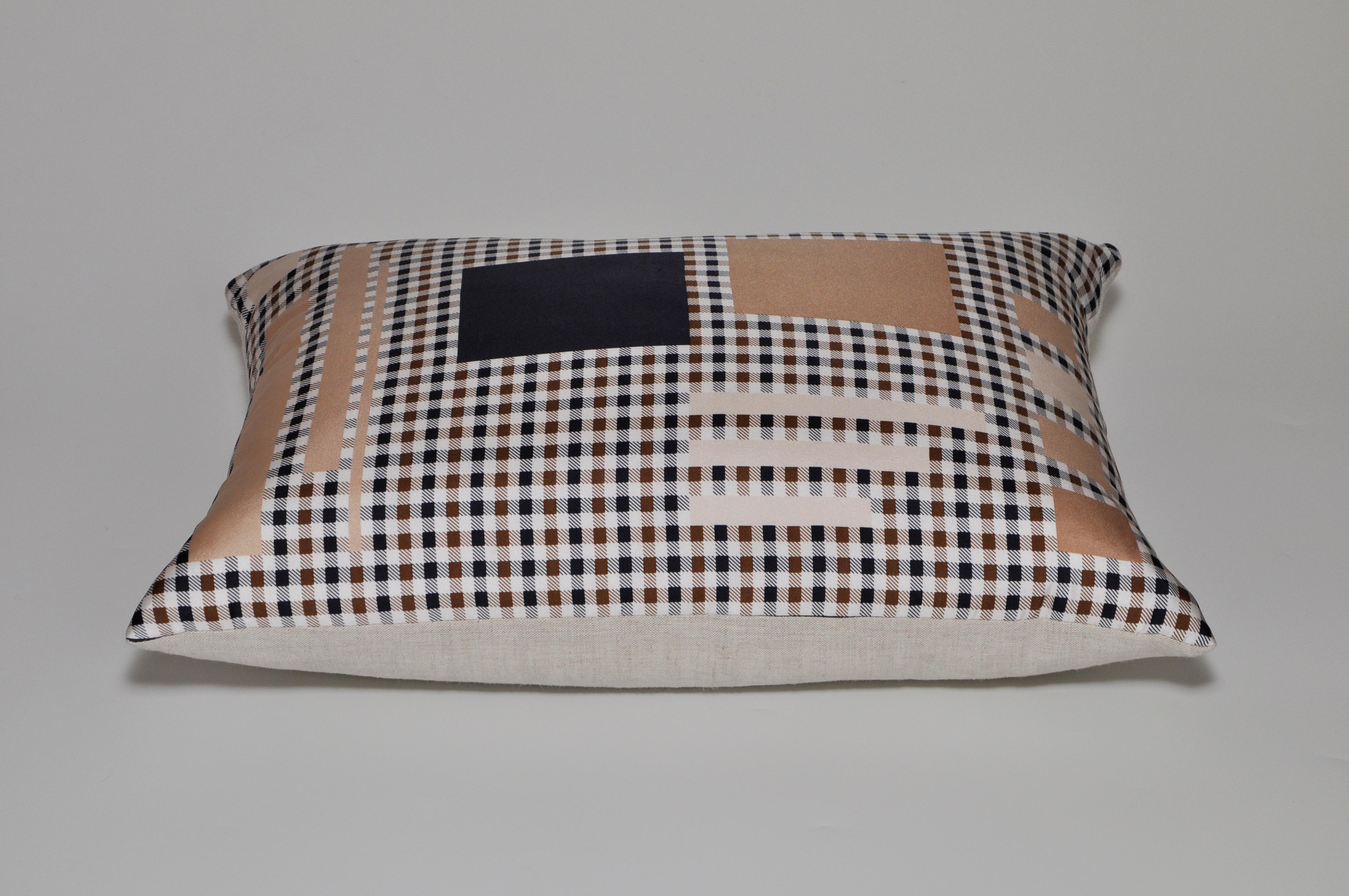English Vintage Aquascutum Silk Plaid Tartan Fabric and Irish Linen Cushion Pillow For Sale