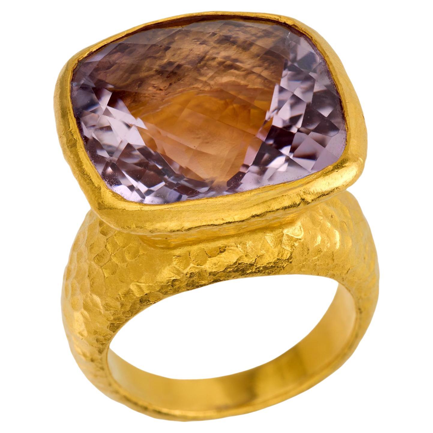 Vintage ARA 24 carat kunzite 24k gold hammered ring