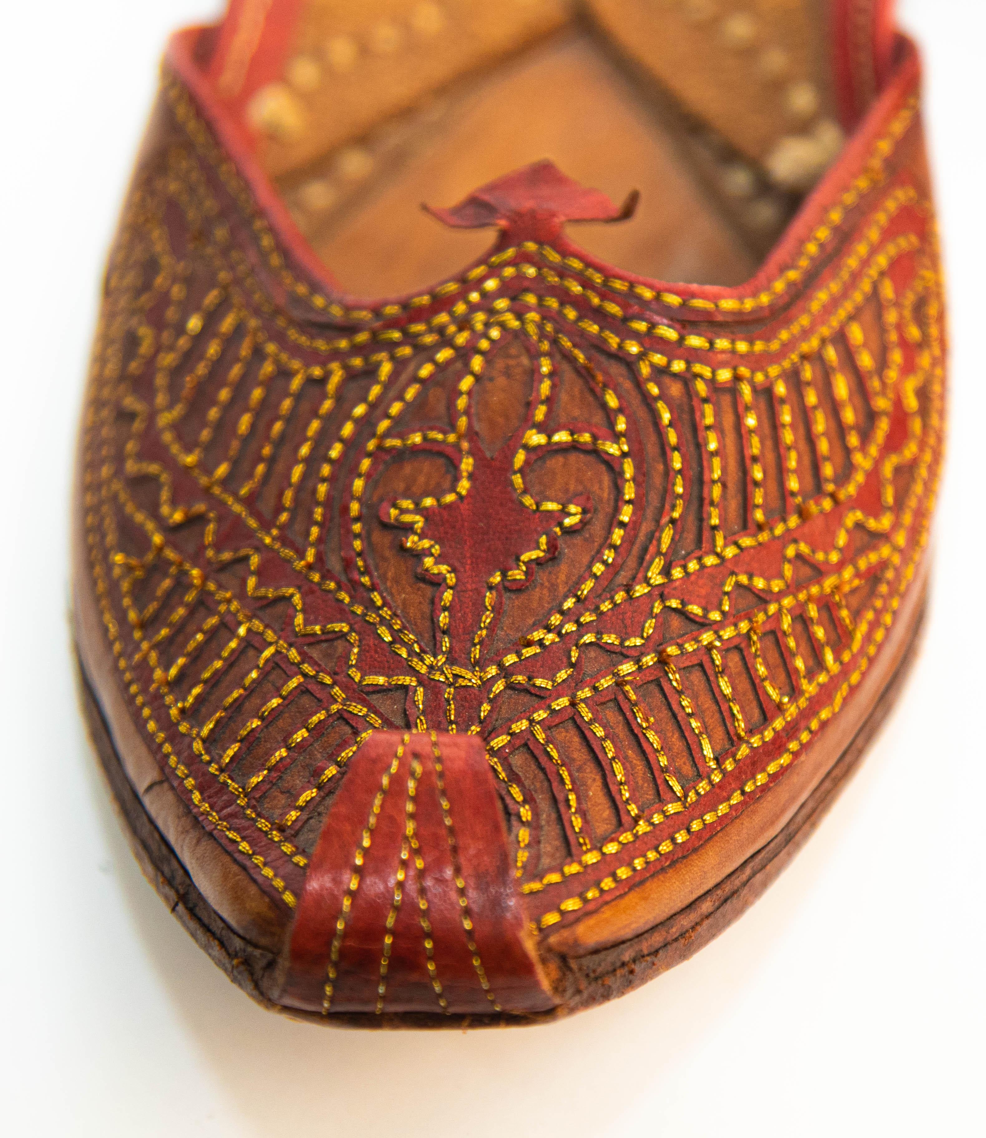 Brown Vintage Arabian Mughal Leather Shoes with Gold Embroidered Curled Toe For Sale