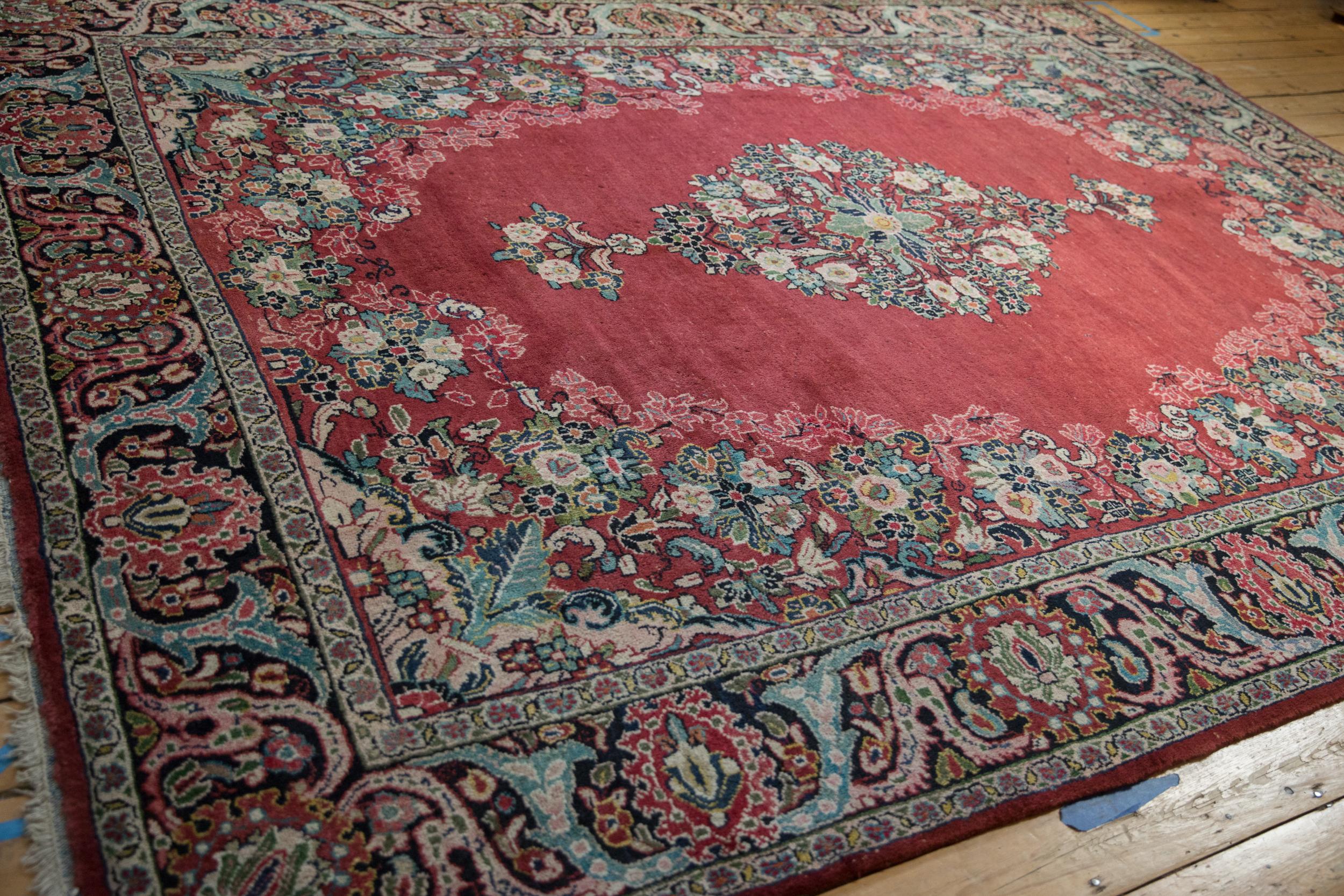 Vintage Arak Carpet For Sale 5