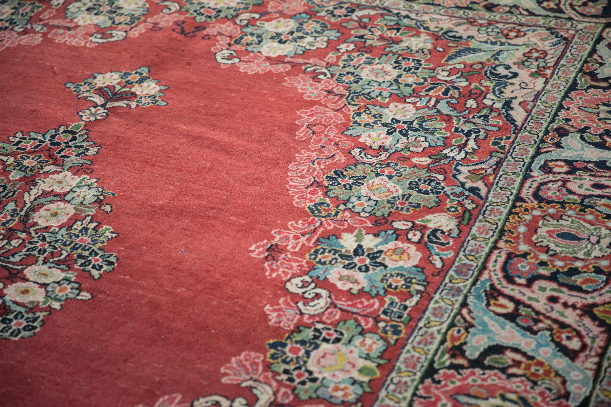Vintage Arak Carpet For Sale 6