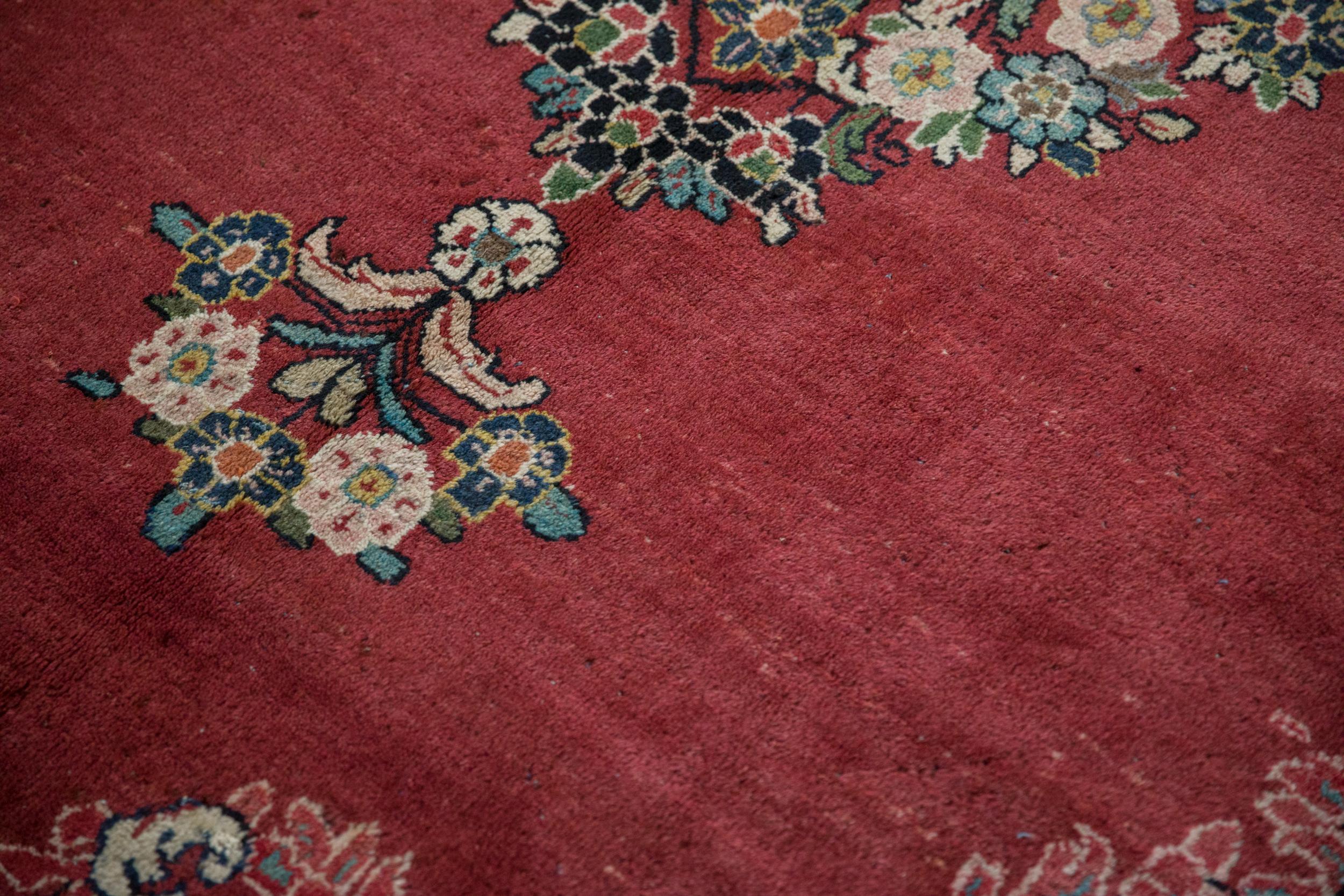 Vintage Arak Carpet For Sale 7