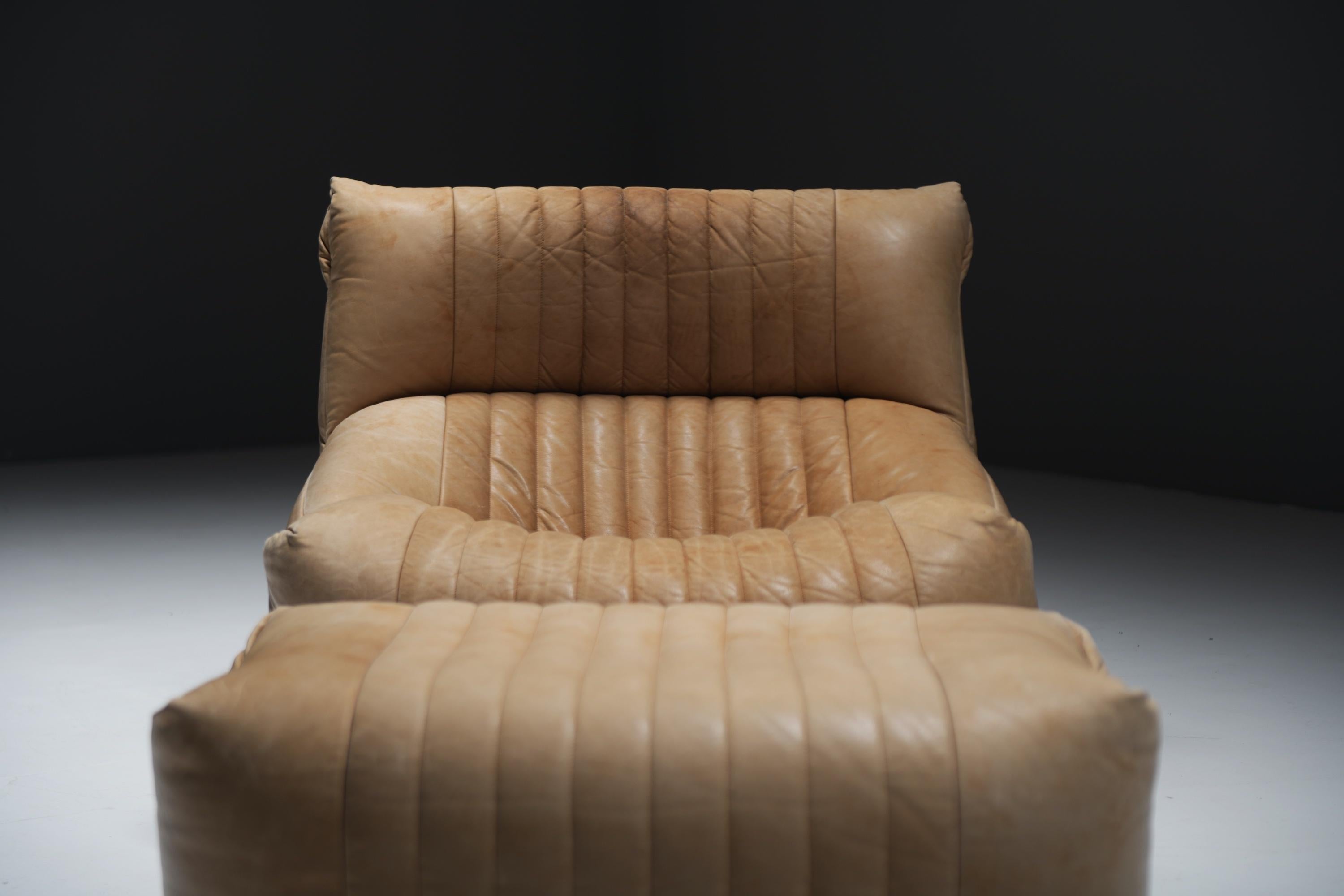 Francese Aralia '1981' d'epoca in pelle originale di Michel Ducaroy per Ligne Roset in vendita