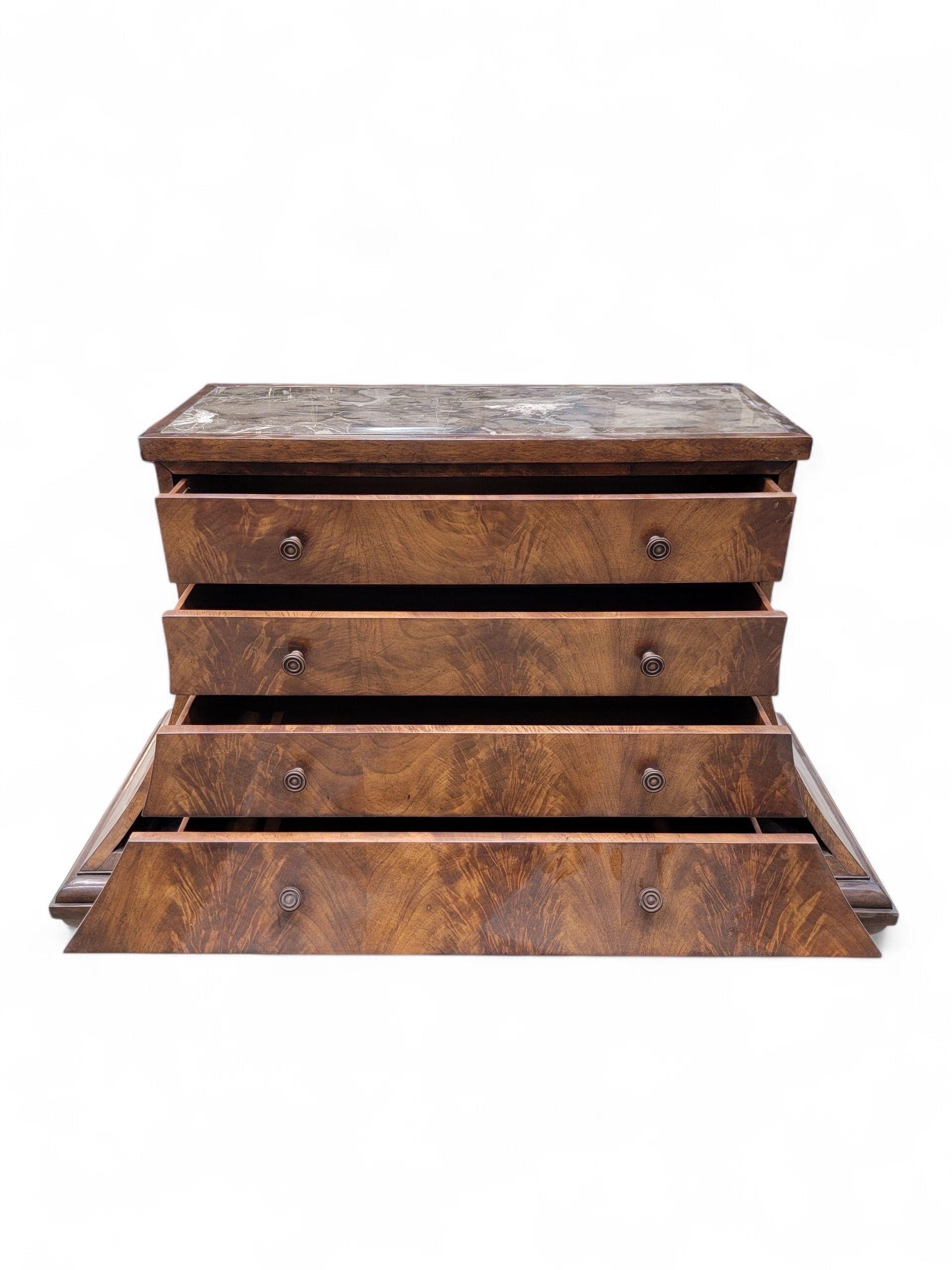 Comò d'epoca ad arco in radica di noce con piano in marmo Monarch Furniture per Century Furniture 2 in vendita 5