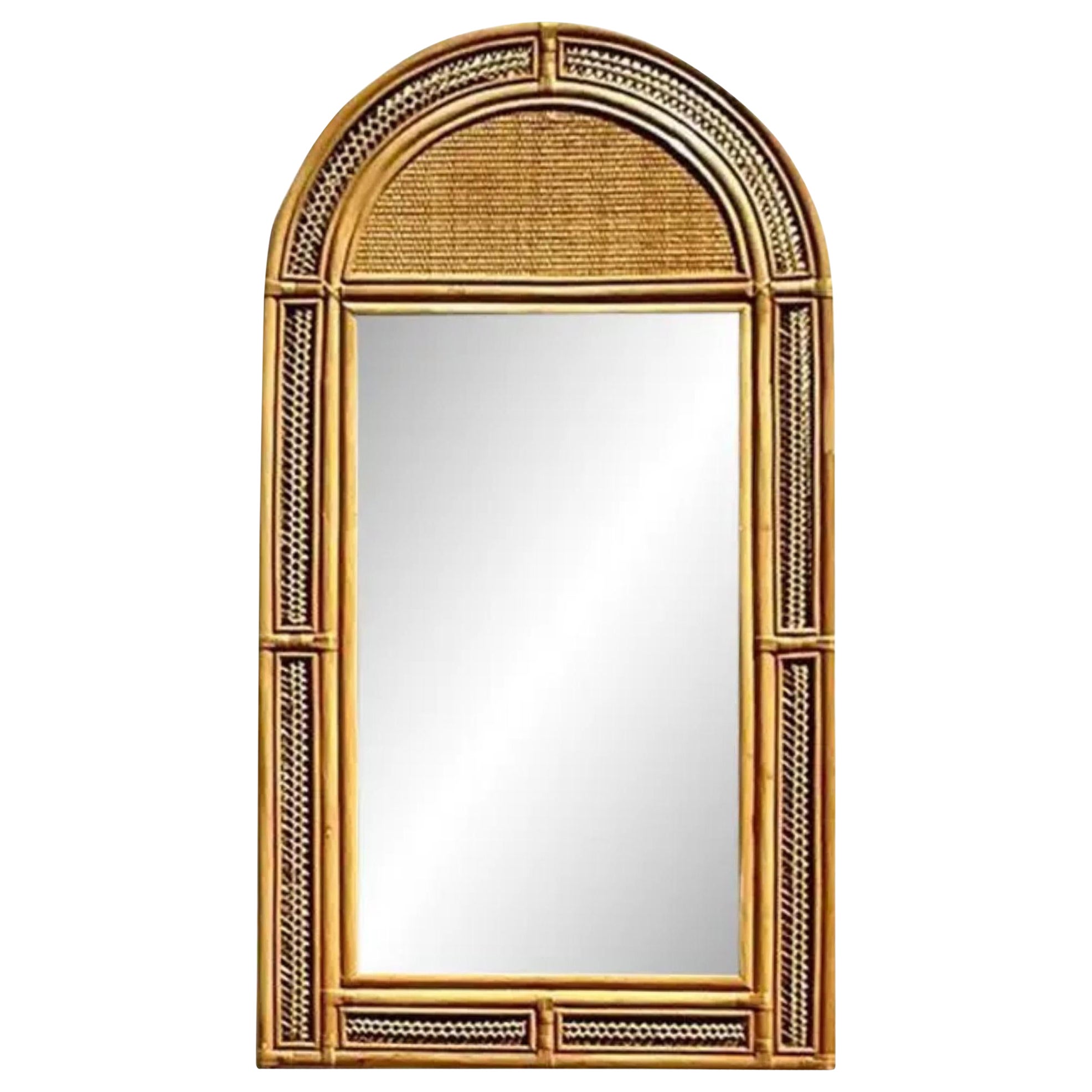 Miroir vintage en rotin tressé