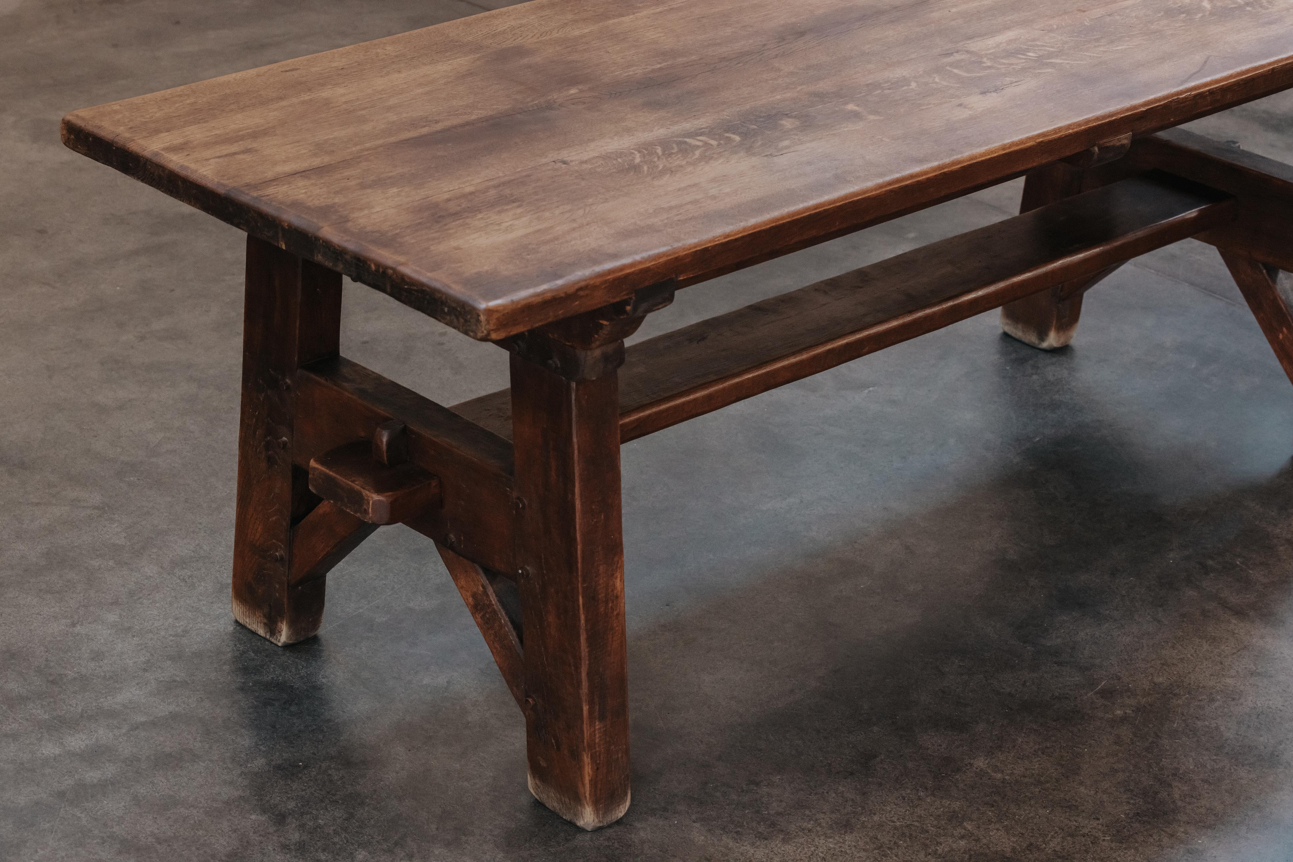 Européen Table de salle à manger d'architecte de France, vers 1960 en vente