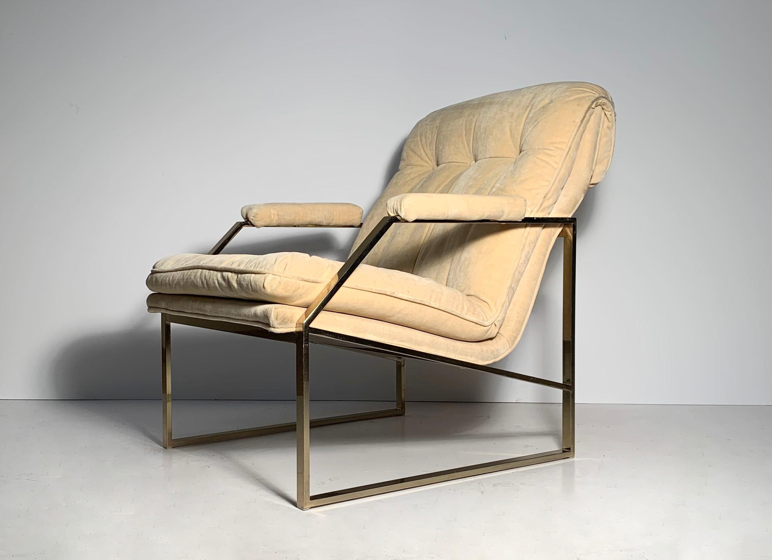 Fauteuil de salon architectural Vintage. Attribué à Milo Baughman. Probablement italien, années 1960/70.

La tapisserie d'origine présente une certaine usure. Il est fort probable qu'il faille refaire le capitonnage.