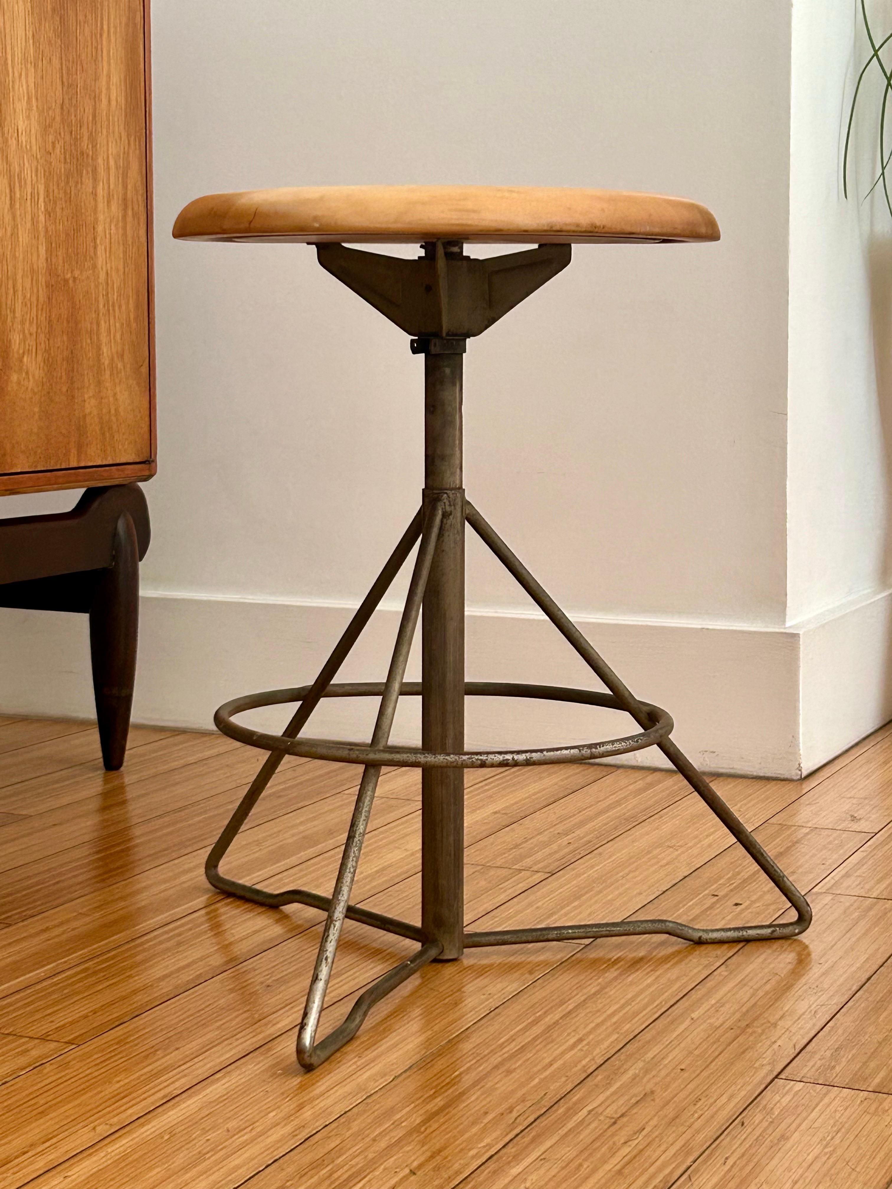 Vintage Architectural Occasional Hocker Elias Svedberg (Metallarbeit) im Angebot