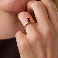 Vintage architectural synthetic ruby 14k yellow gold solitaire ring