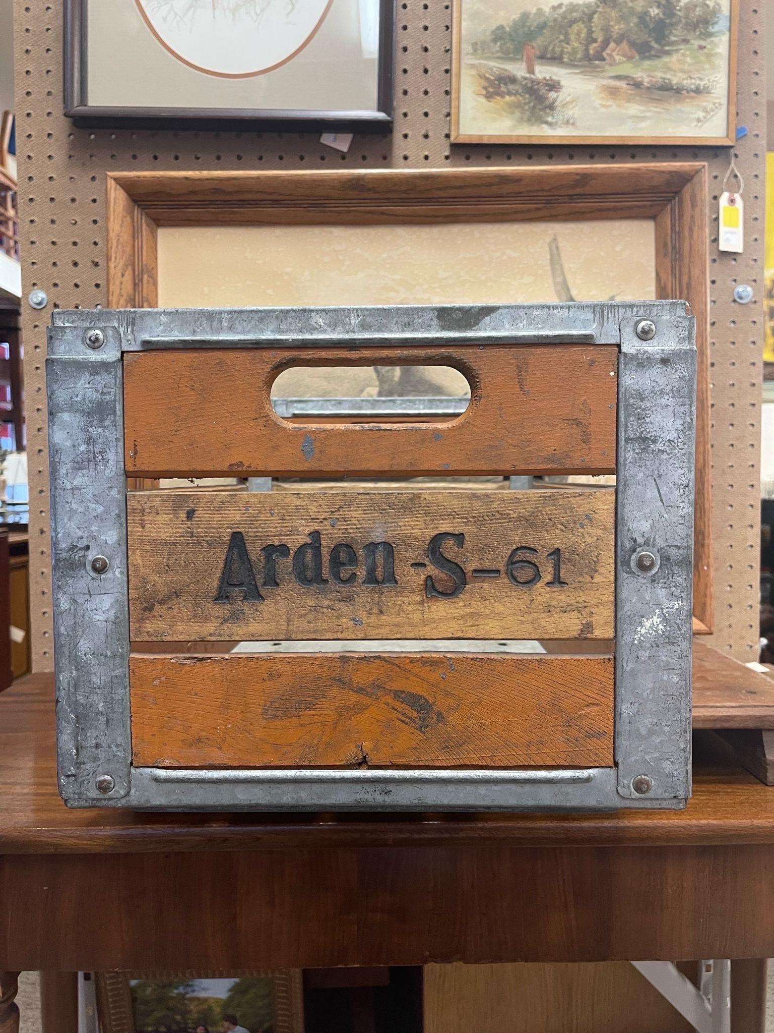 Vintage Arden Company Milk. Crane Wood and Metal Storage Box. In Good Condition For Sale In Seattle, WA