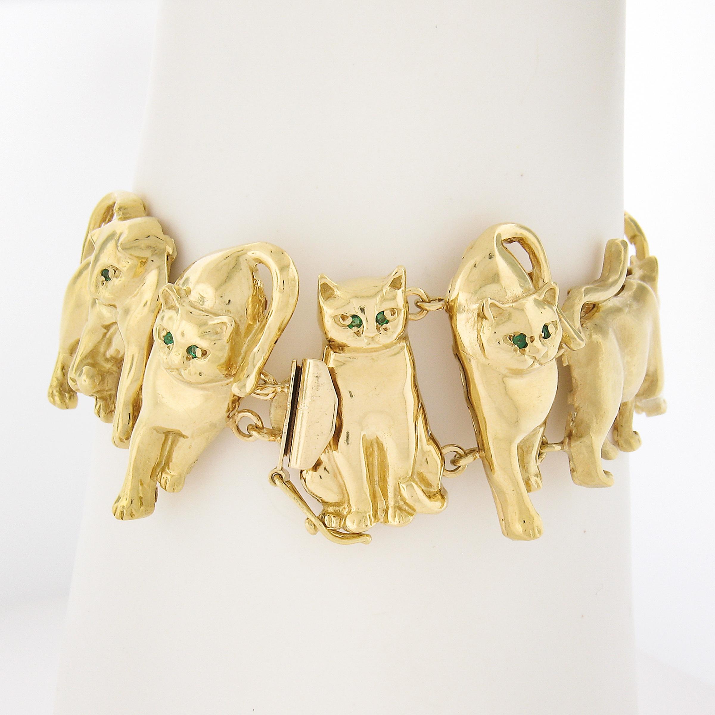 Round Cut Vintage Ardian 18K Gold Emerald Eyes 9 Nine Lives 3D Cat Link Bracelet For Sale