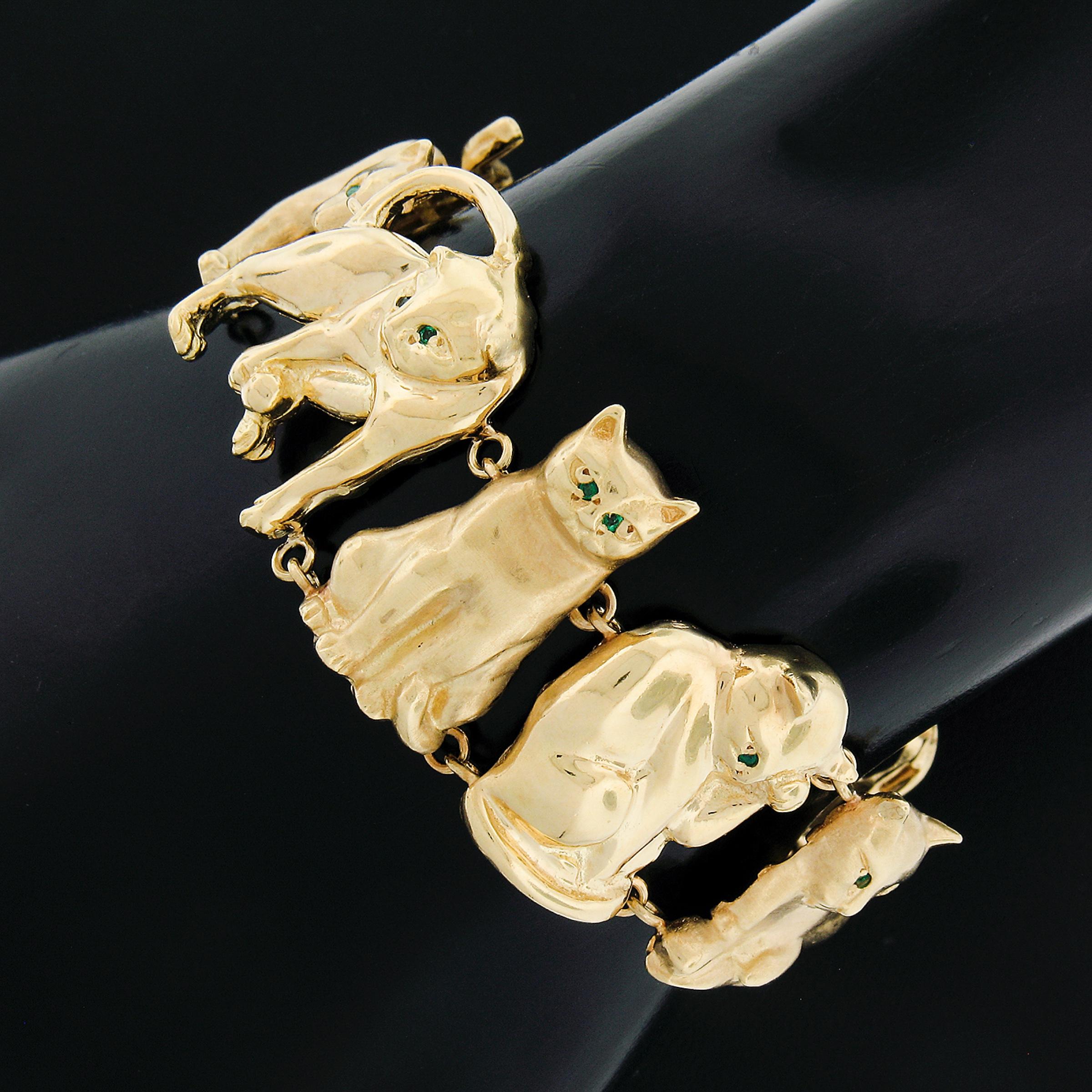 Vintage Ardian 18K Gold Emerald Eyes 9 Nine Lives 3D Cat Link Bracelet For Sale 3