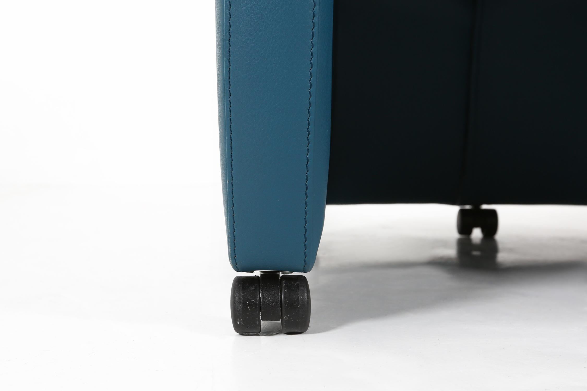 Vintage Sessel von Leolux in blauem Leder, 1990er Jahre (Niederländisch) im Angebot