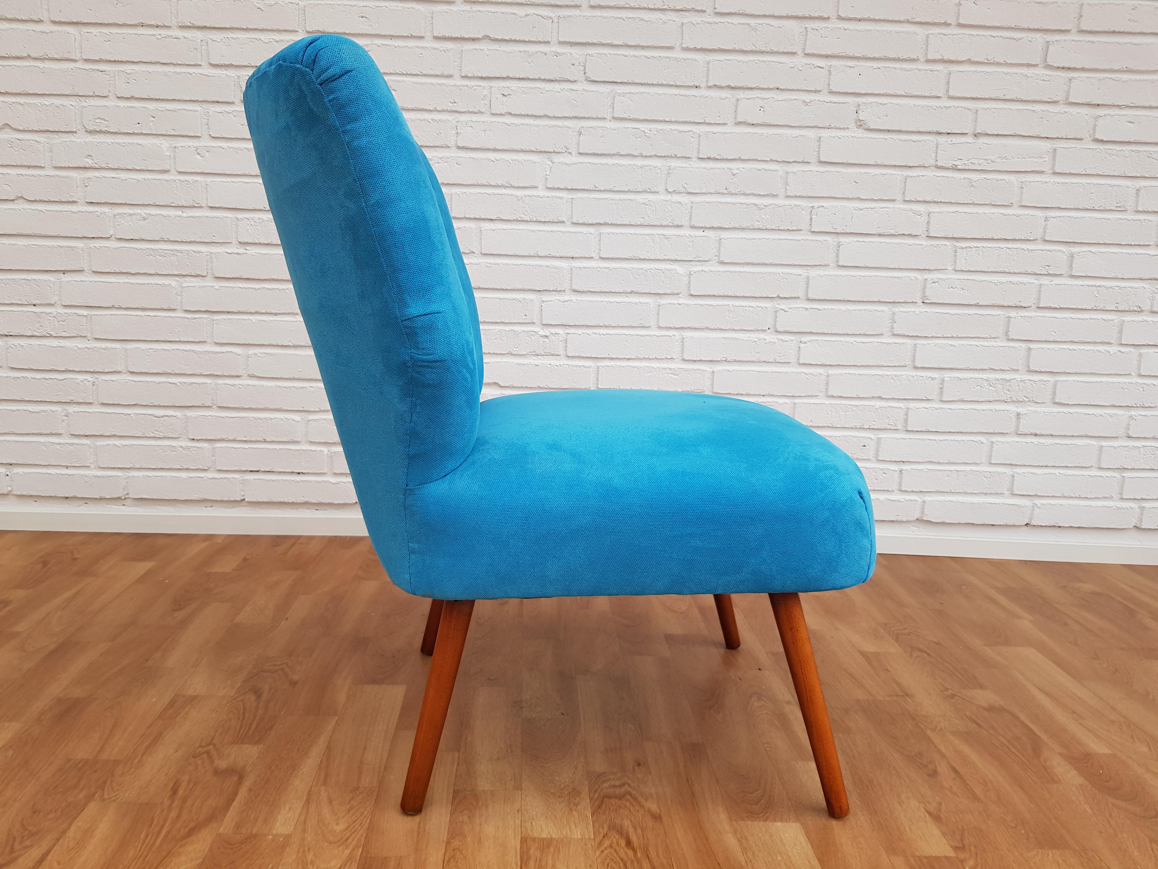 Vintage Armchair, 1970s, Blue Fabric, Kvadrat Wool Buttons, Beechwood For Sale 5