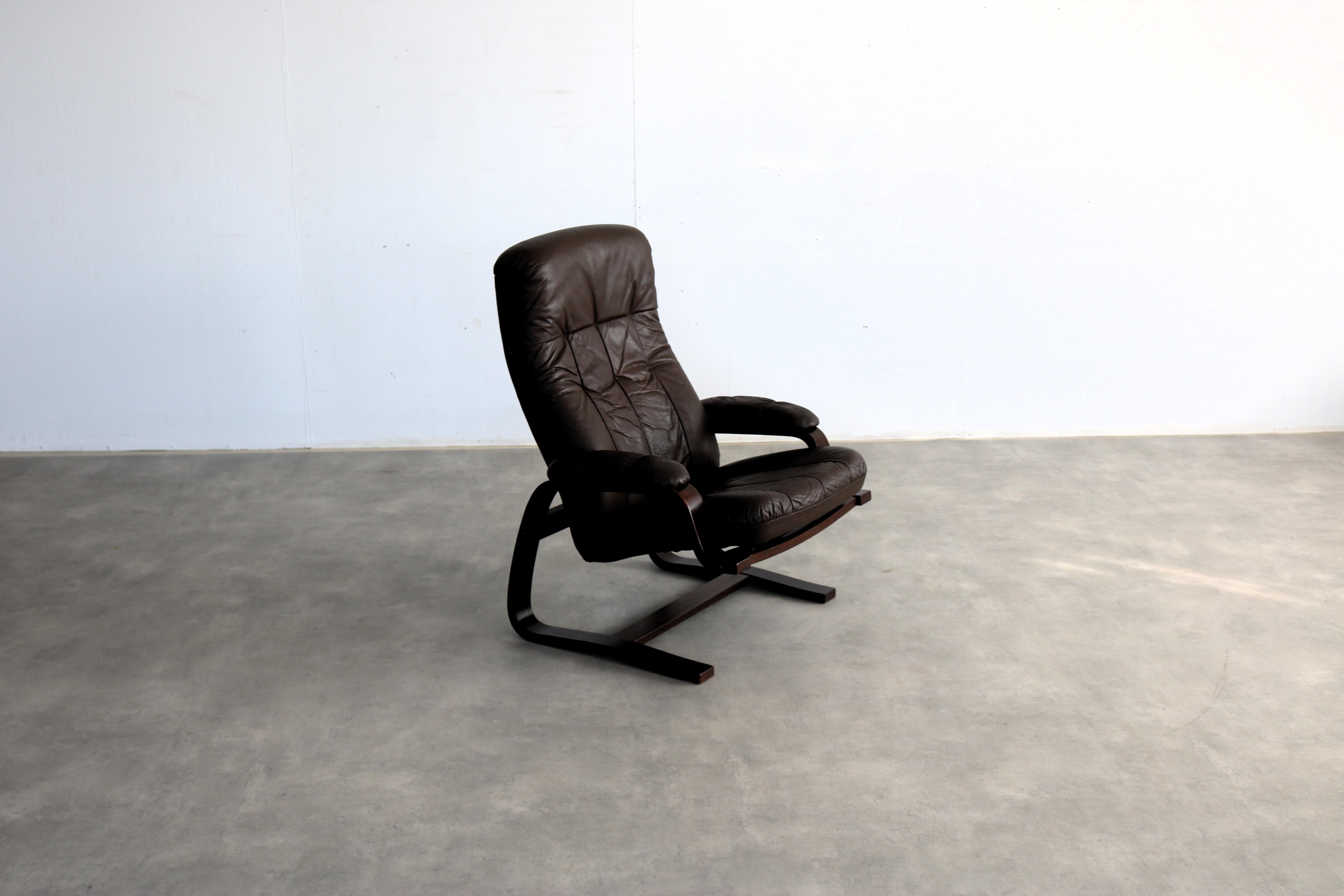 vintage armchair  armchair  adjustable  60s  Danish In Good Condition For Sale In Lemmer, NL