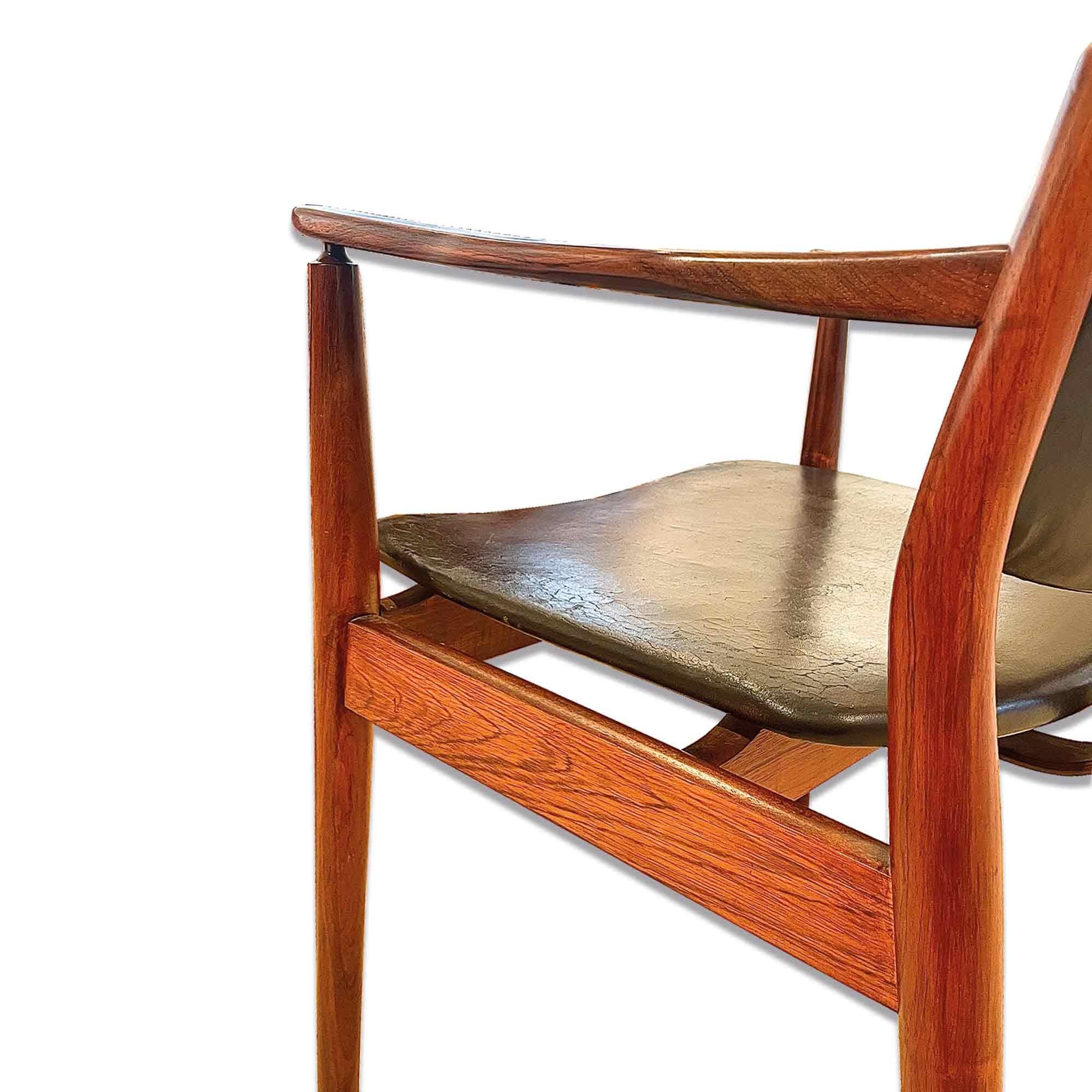 Danish Vintage armchair by Arne Vodder