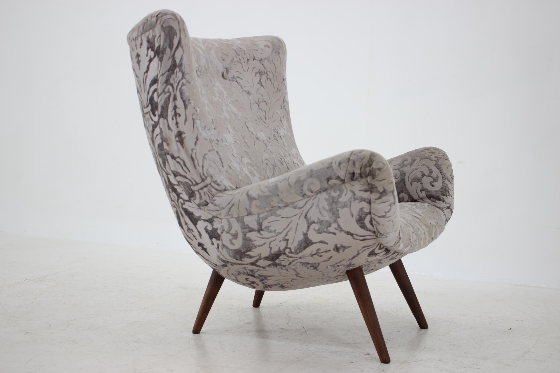 Italian Vintage Armchair Designed by Paolo Buffa, 1960s For Sale