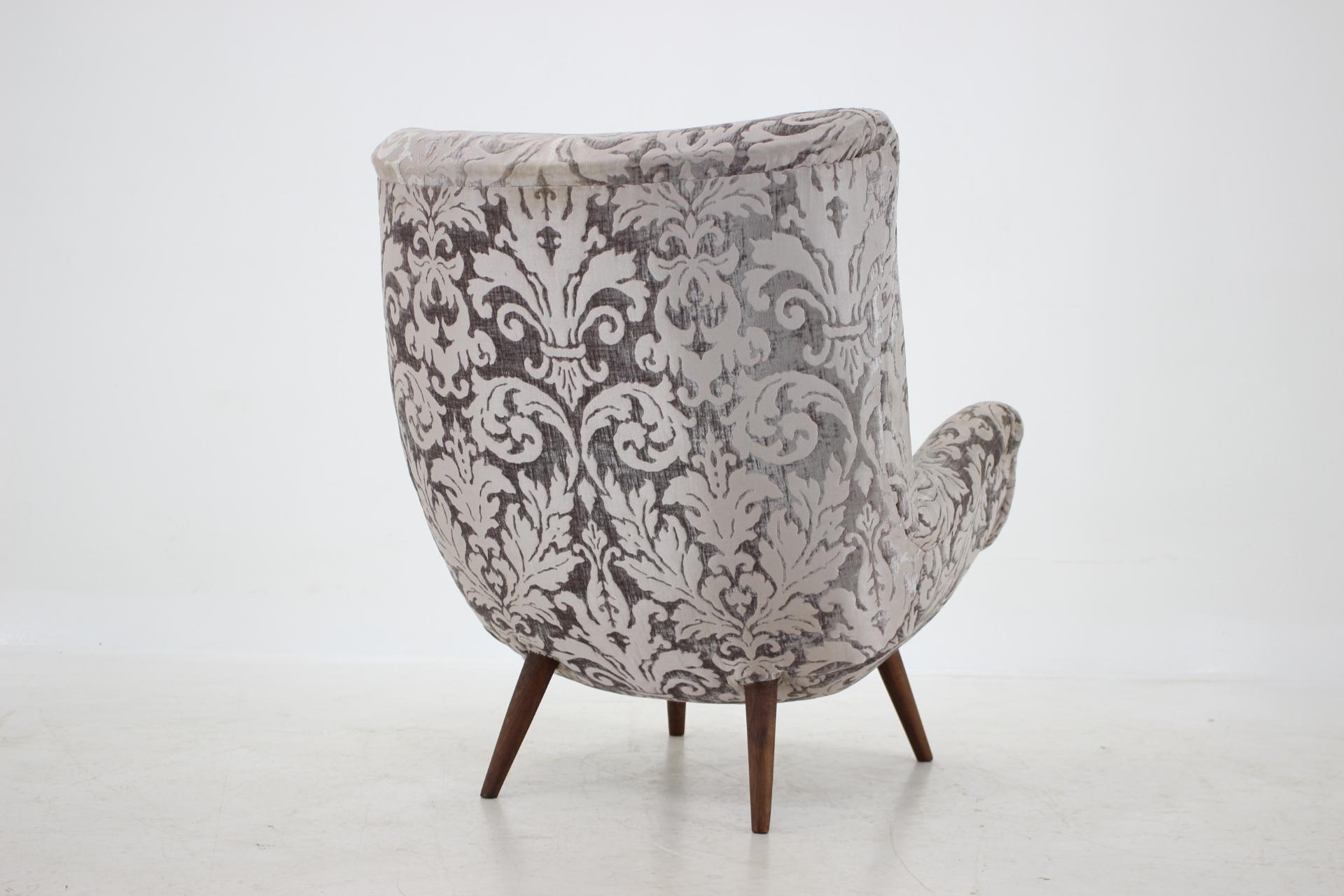 Mid-20th Century Vintage Armchair Designed by Paolo Buffa, 1960s For Sale