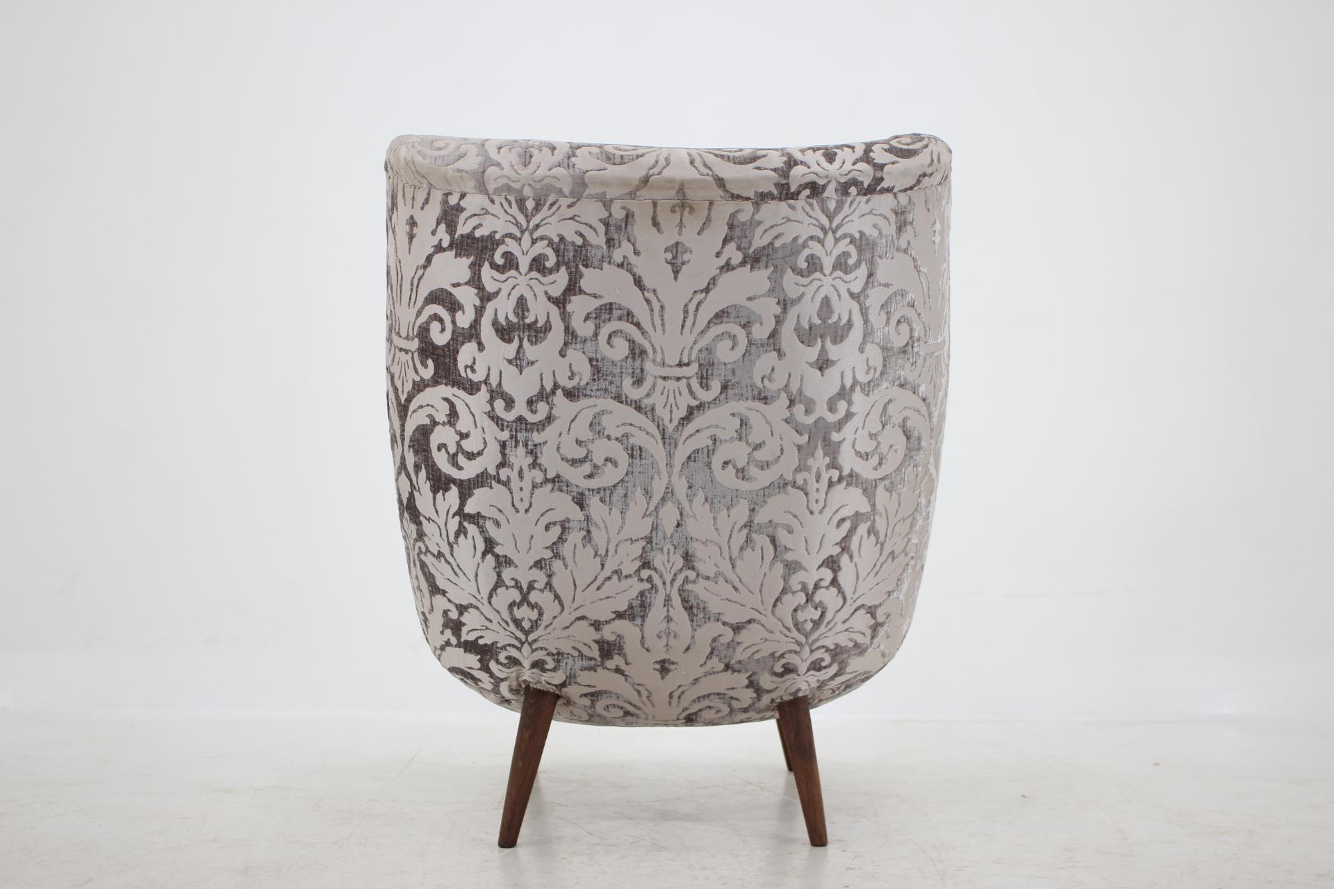 Fabric Vintage Armchair Designed by Paolo Buffa, 1960s For Sale