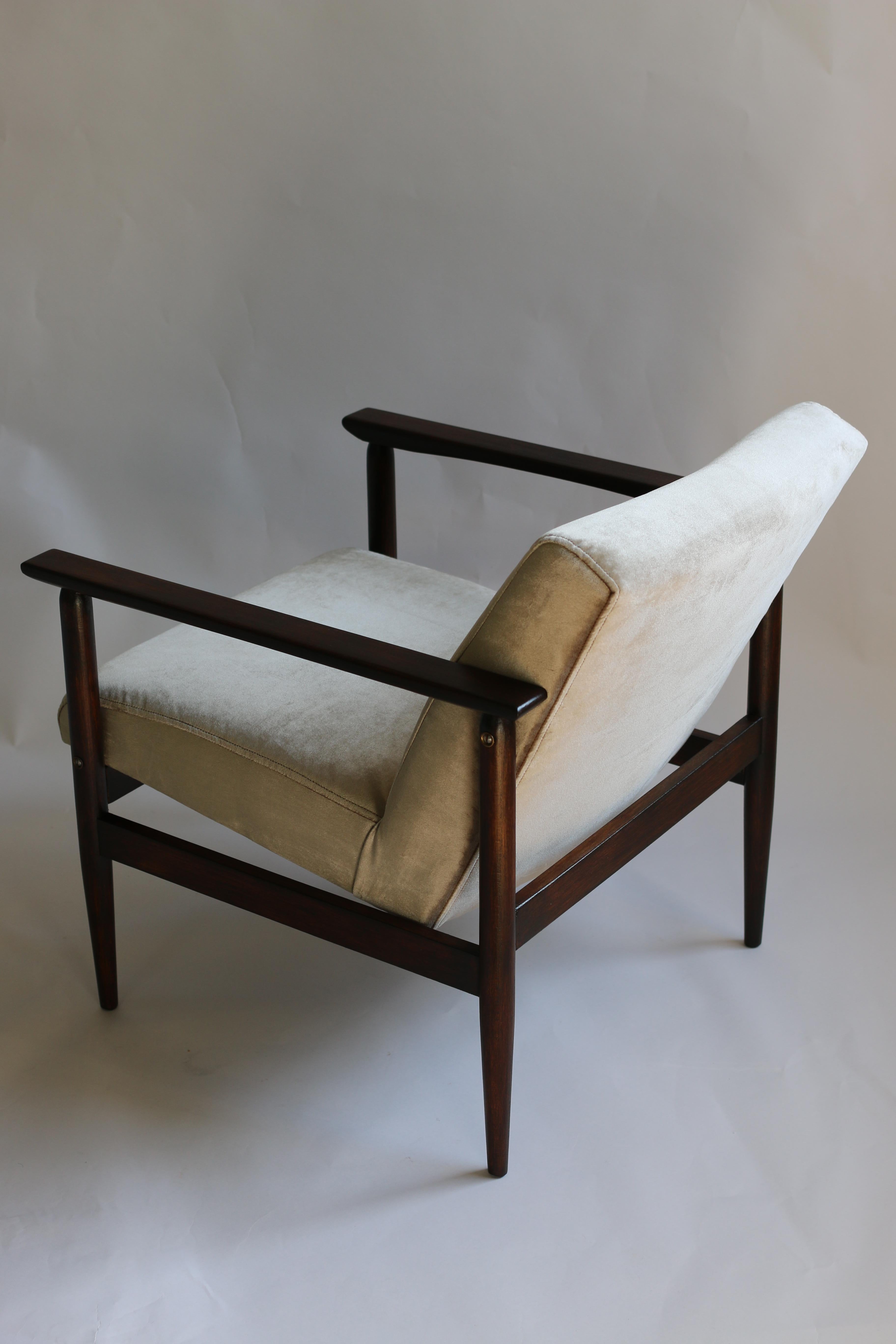 Mid-Century Modern Vintage Armchair in Beige Velvet from 1970s For Sale