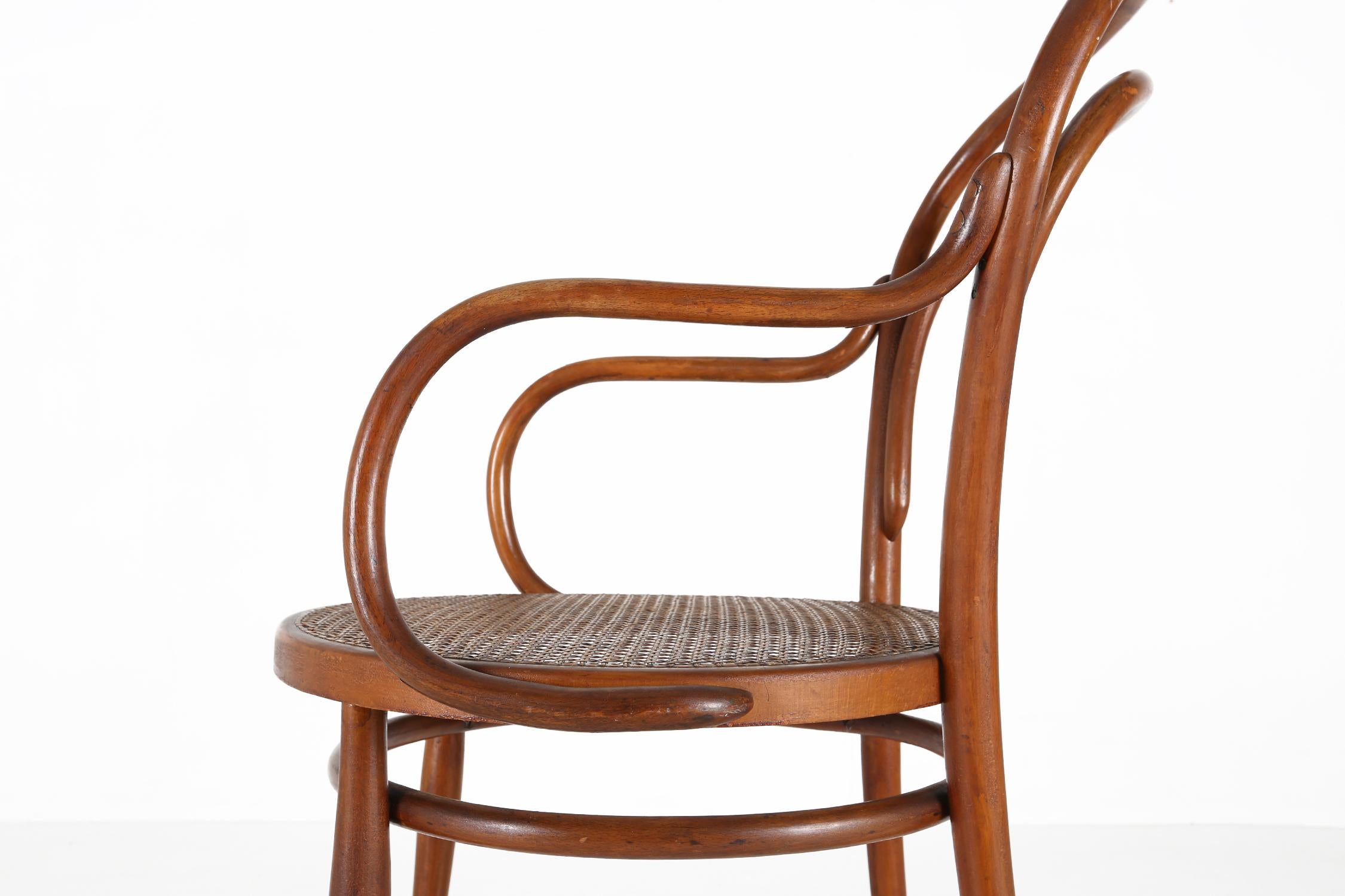 Vintage armchair in bentwood with canework, France ca. 1950 For Sale 3