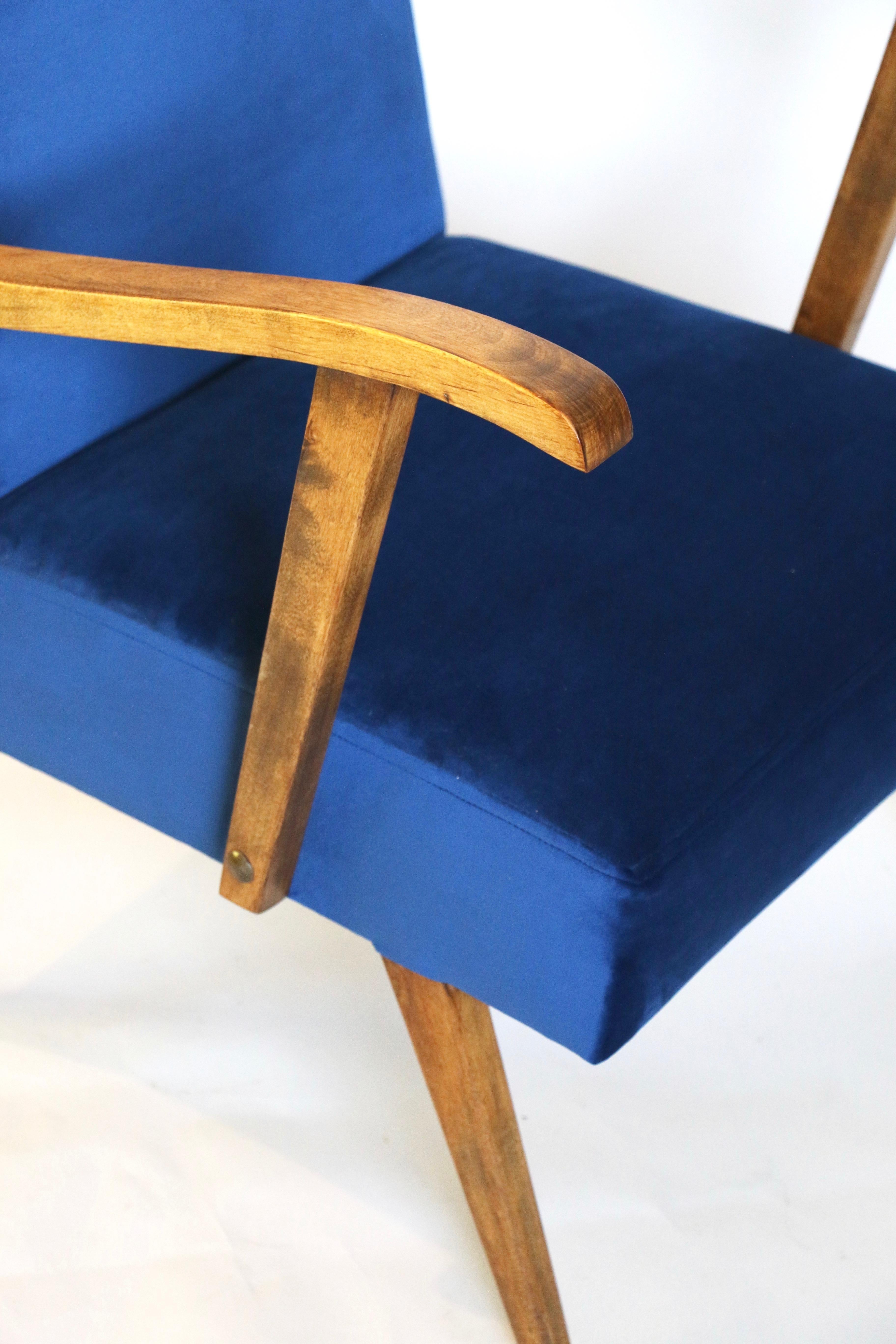 Polish Vintage Armchair in Blue Velvet from 20 Century For Sale