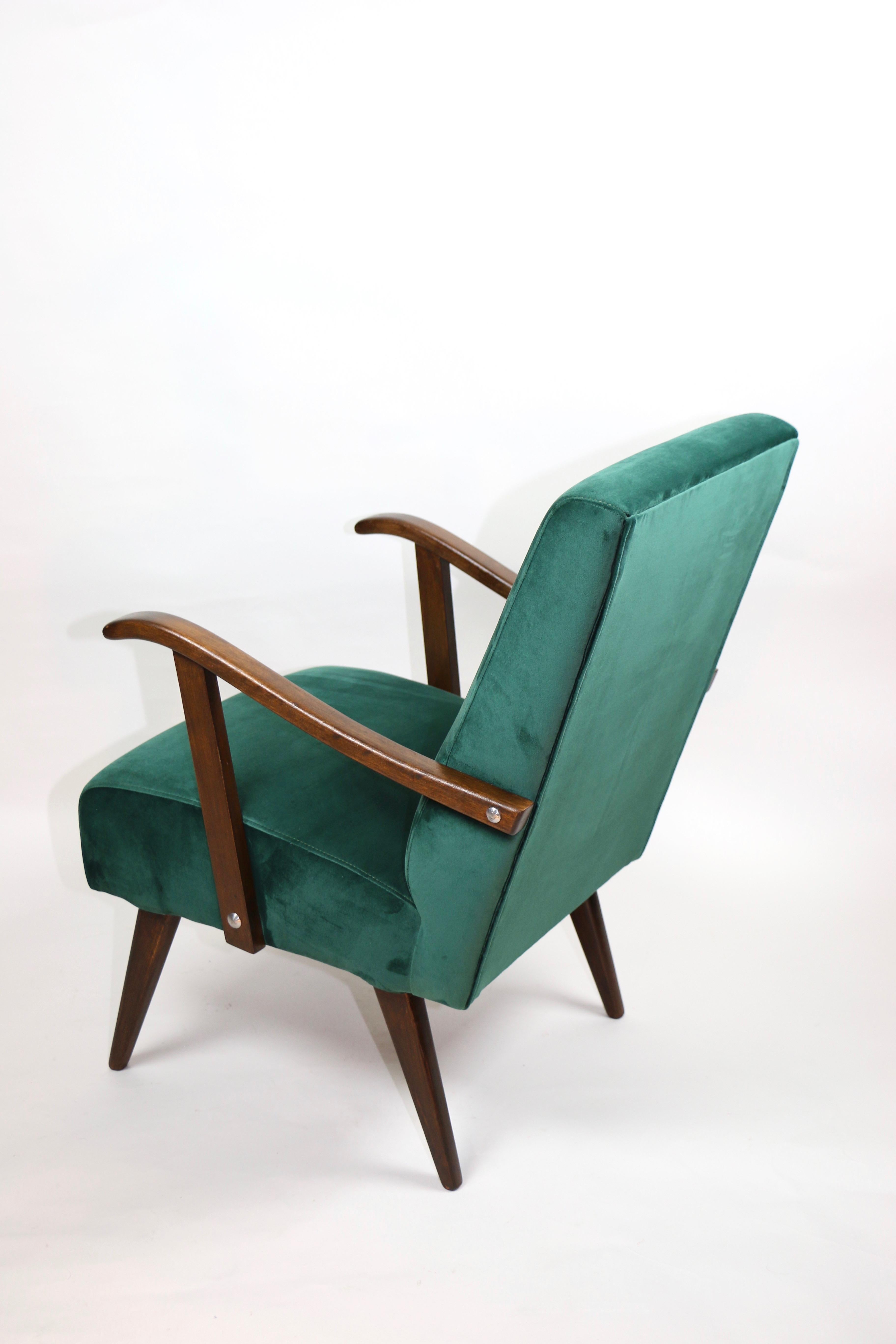 Vintage Armchair in Green Velvet from 1970s For Sale 3