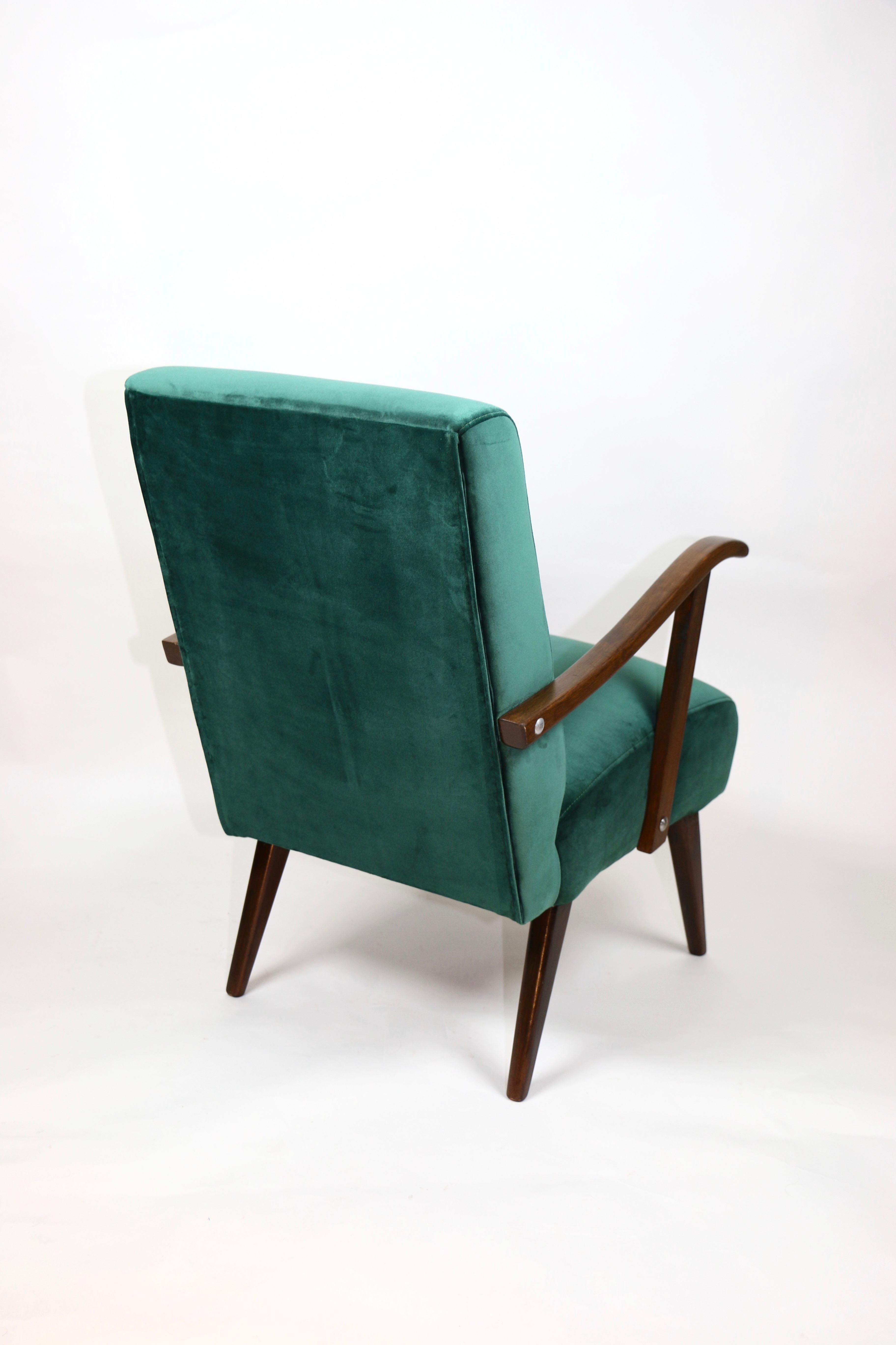 Vintage Armchair in Green Velvet from 1970s For Sale 5