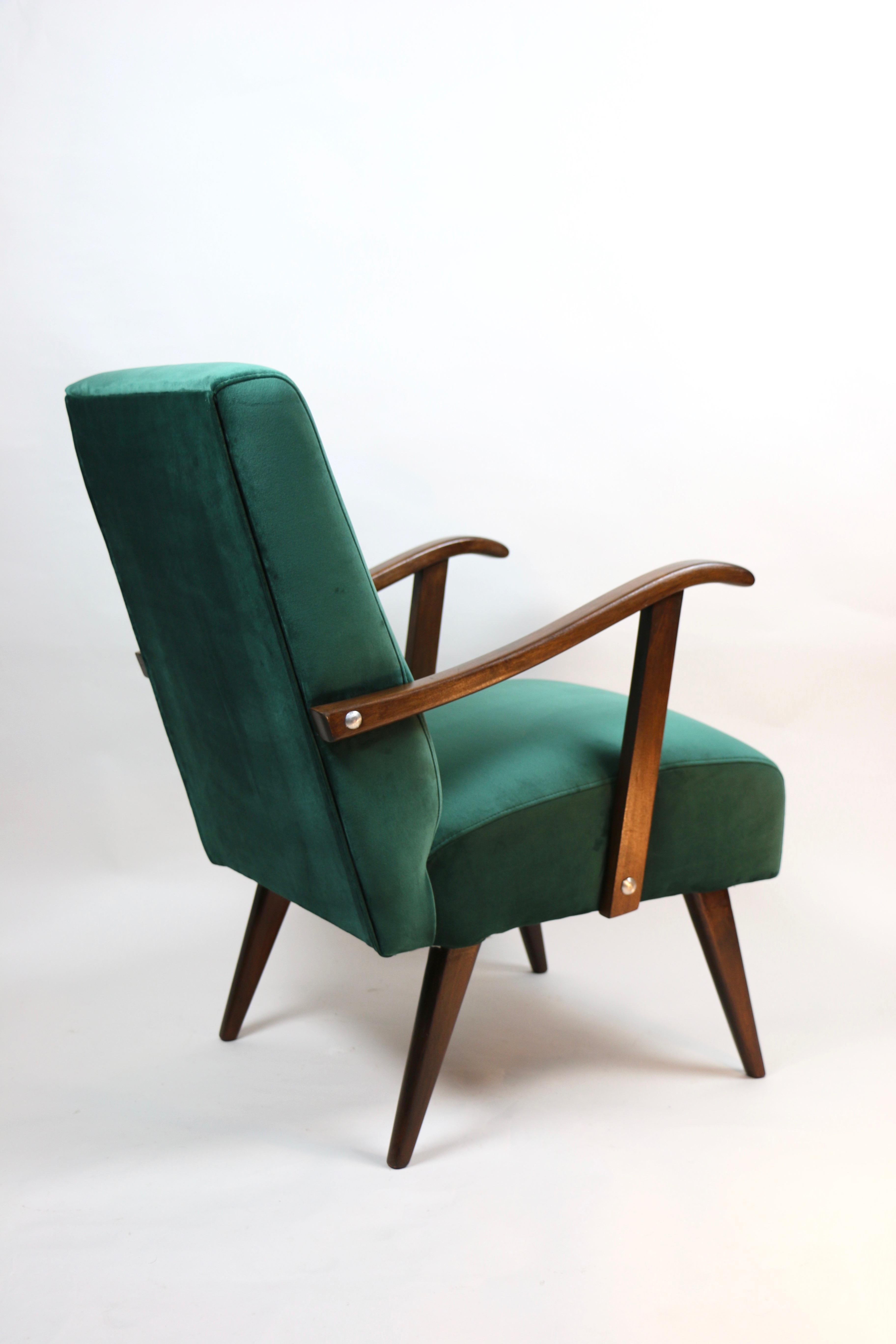 Vintage Armchair in Green Velvet from 1970s For Sale 1
