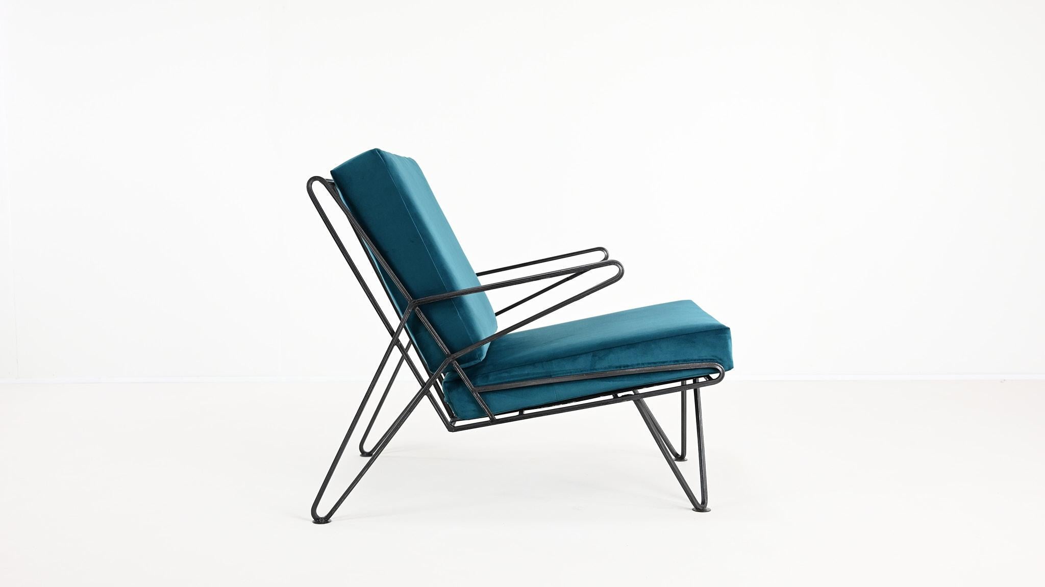 Mid-Century Modern Vintage Armchair in the Manner of Maurizio Tempestini, Circa 1950