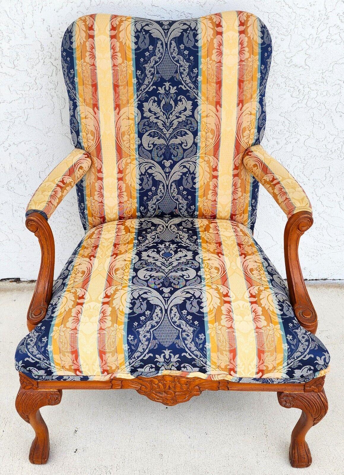 Vintage Armchair Italian Style with Throw Pillow by Andre Originals In Good Condition For Sale In Lake Worth, FL